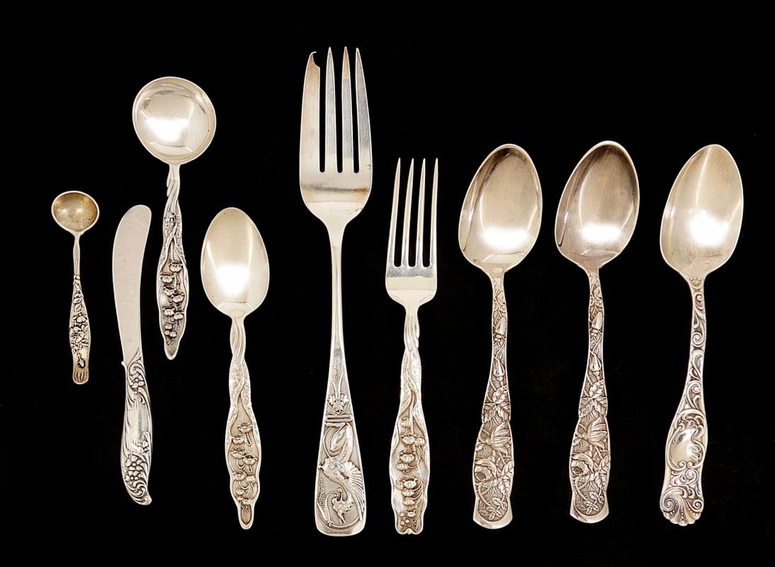 A COLLECTION ART NOUVEAU PATTERN STERLING FLATWARE