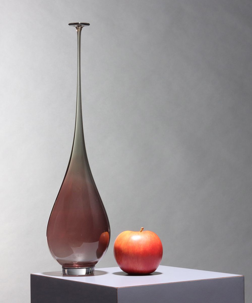 A VERY FINE NILS LANDBERG VASE FOR ORREFORS C. 1960