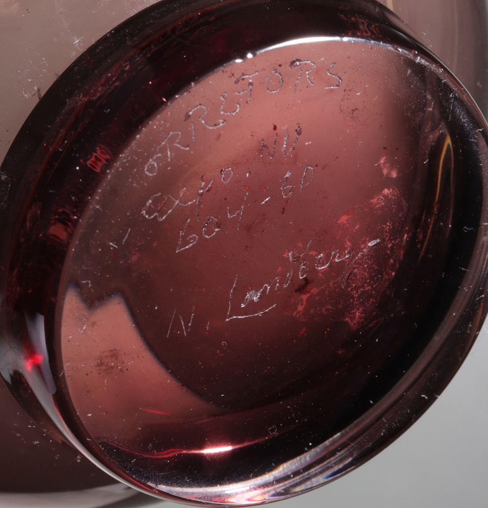 A VERY FINE NILS LANDBERG VASE FOR ORREFORS C. 1960