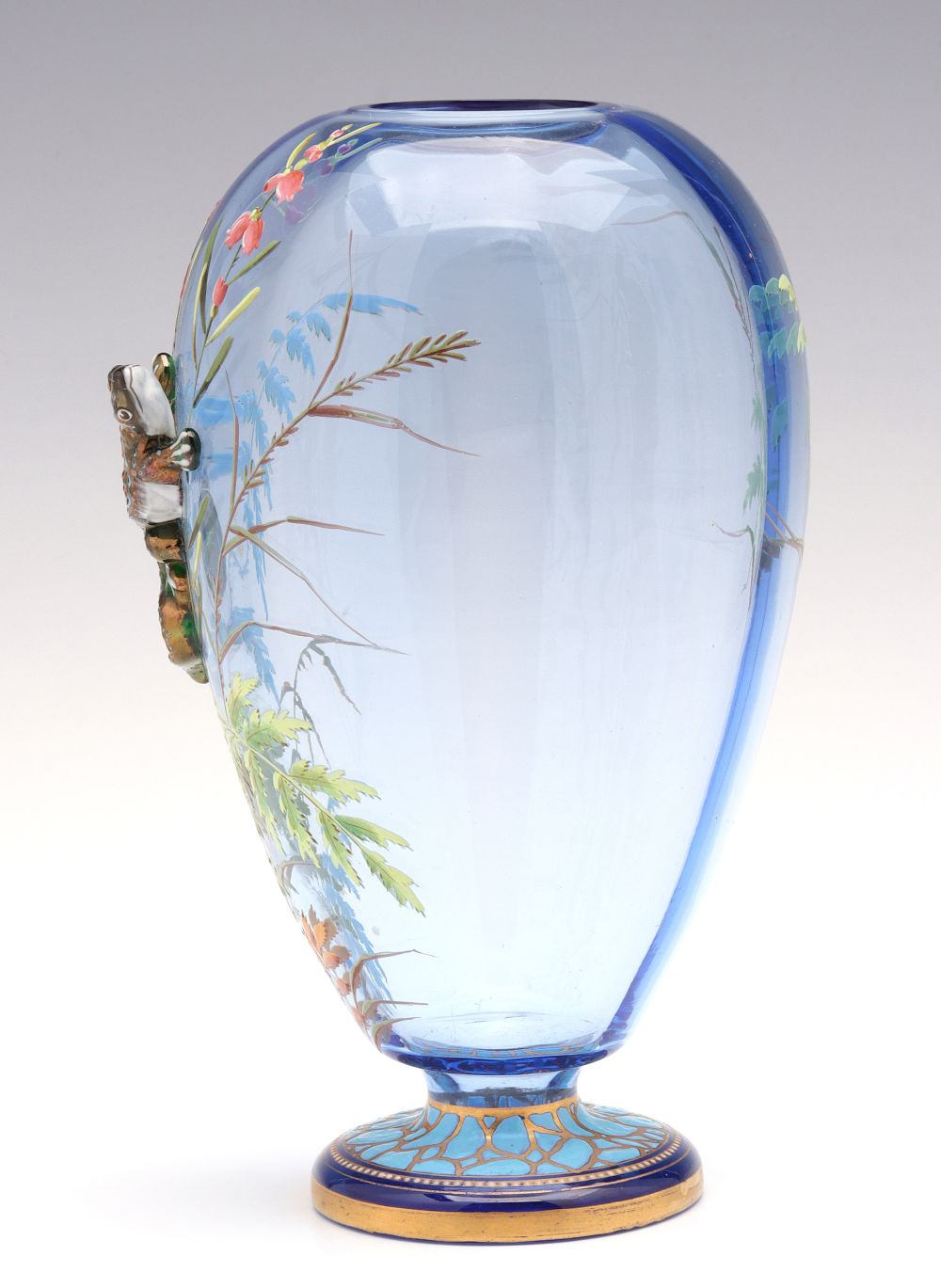 A MOSER 19C. ART GLASS VASE WITH APPLIED SALAMANDER