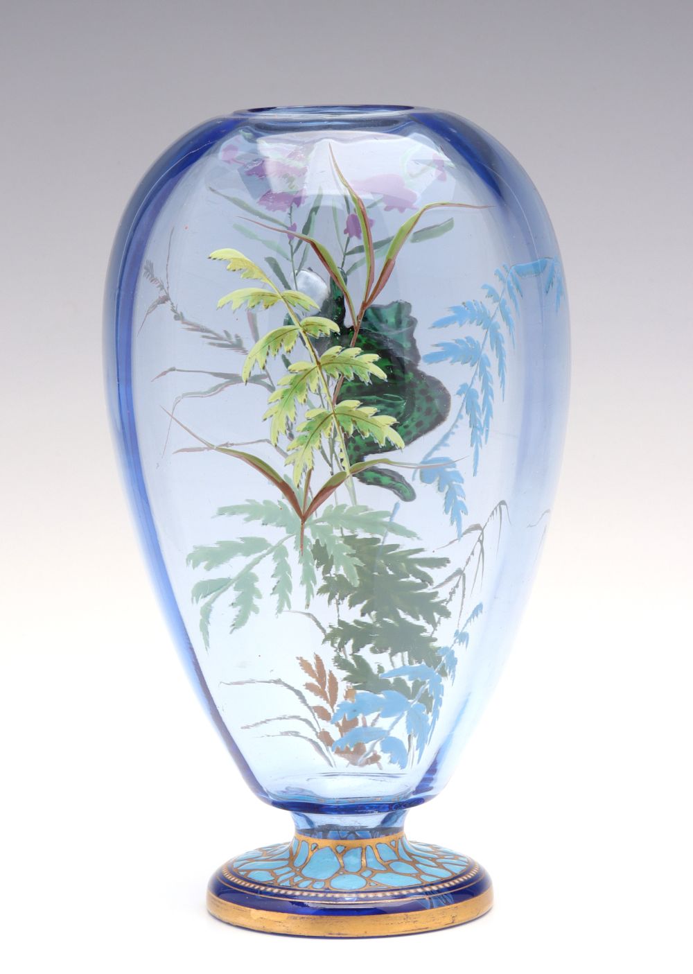 A MOSER 19C. ART GLASS VASE WITH APPLIED SALAMANDER