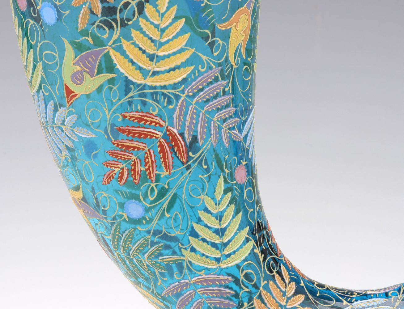 A LARGE 19C. MOSER GILT AND ENAMELED GLASS HUNTING HORN
