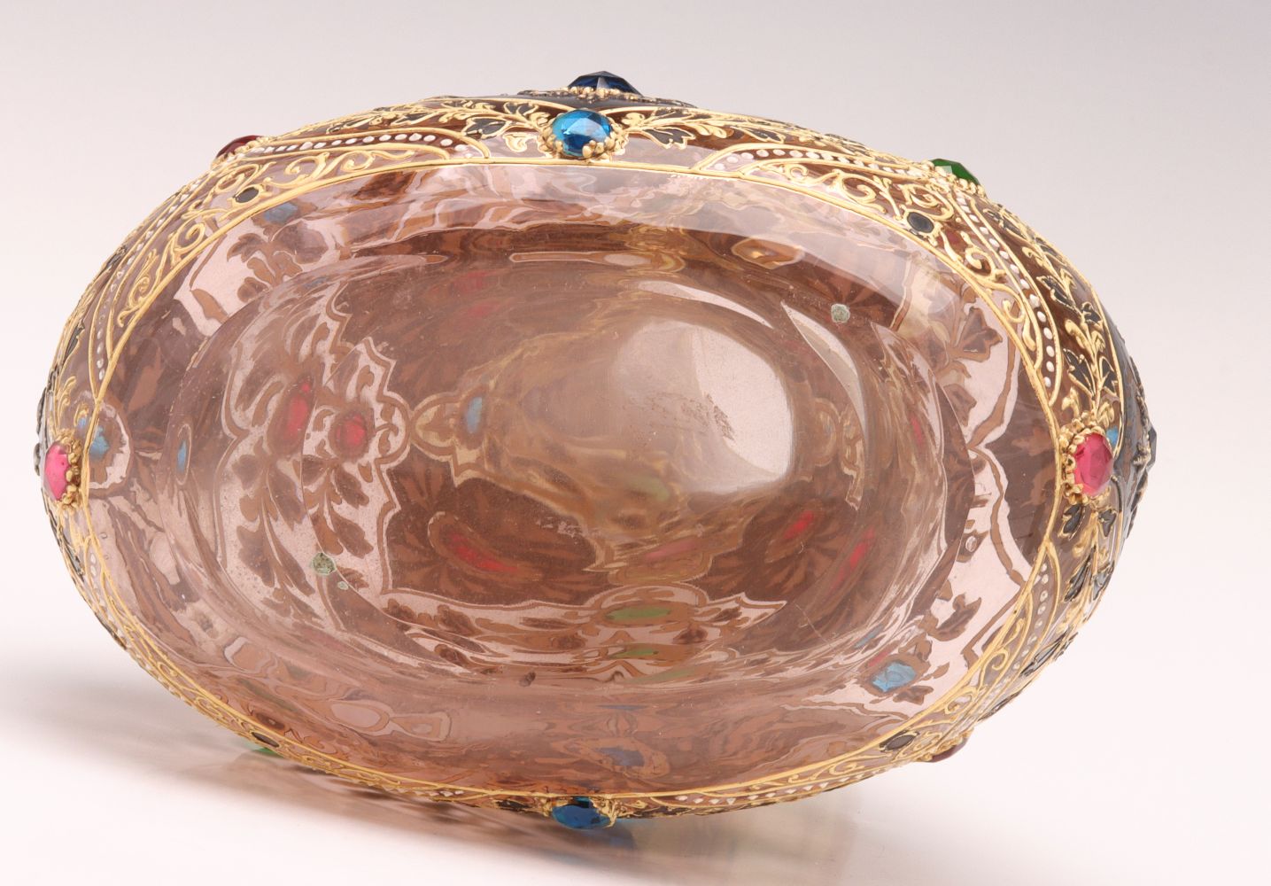 A JEWELED MOSER VASE WITH ROLLED RIM AND MUGHAL DESIGNS