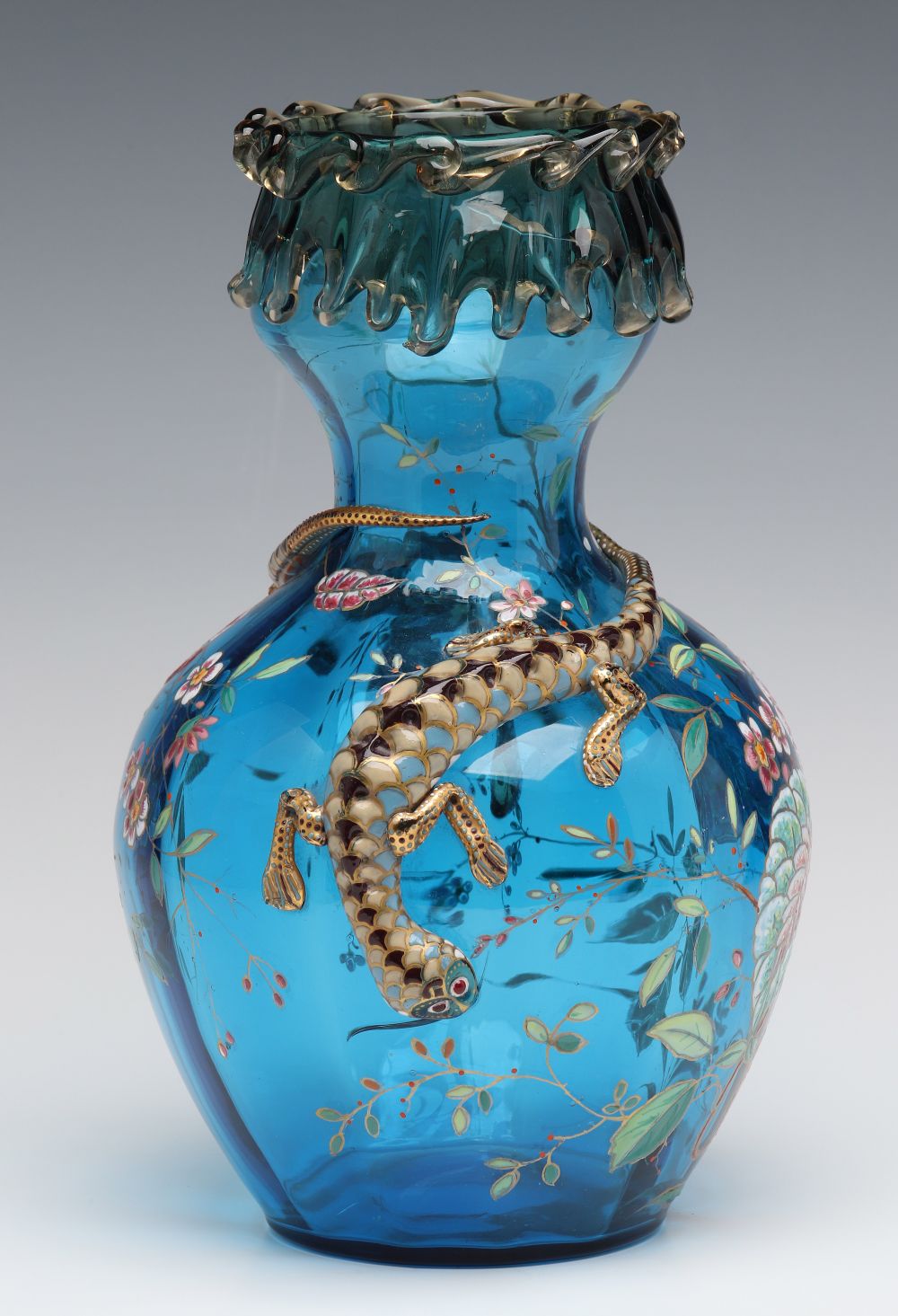 A LARGE BLUE MOSER ART GLASS URN WITH ENAMELED LIZARDS