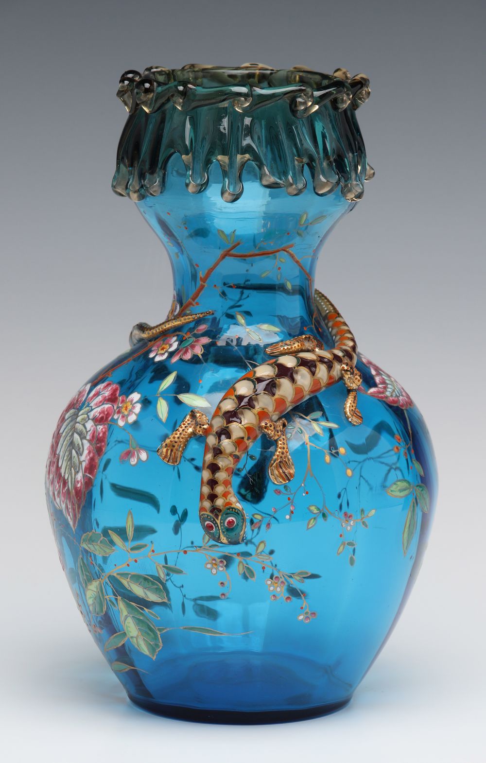 A LARGE BLUE MOSER ART GLASS URN WITH ENAMELED LIZARDS