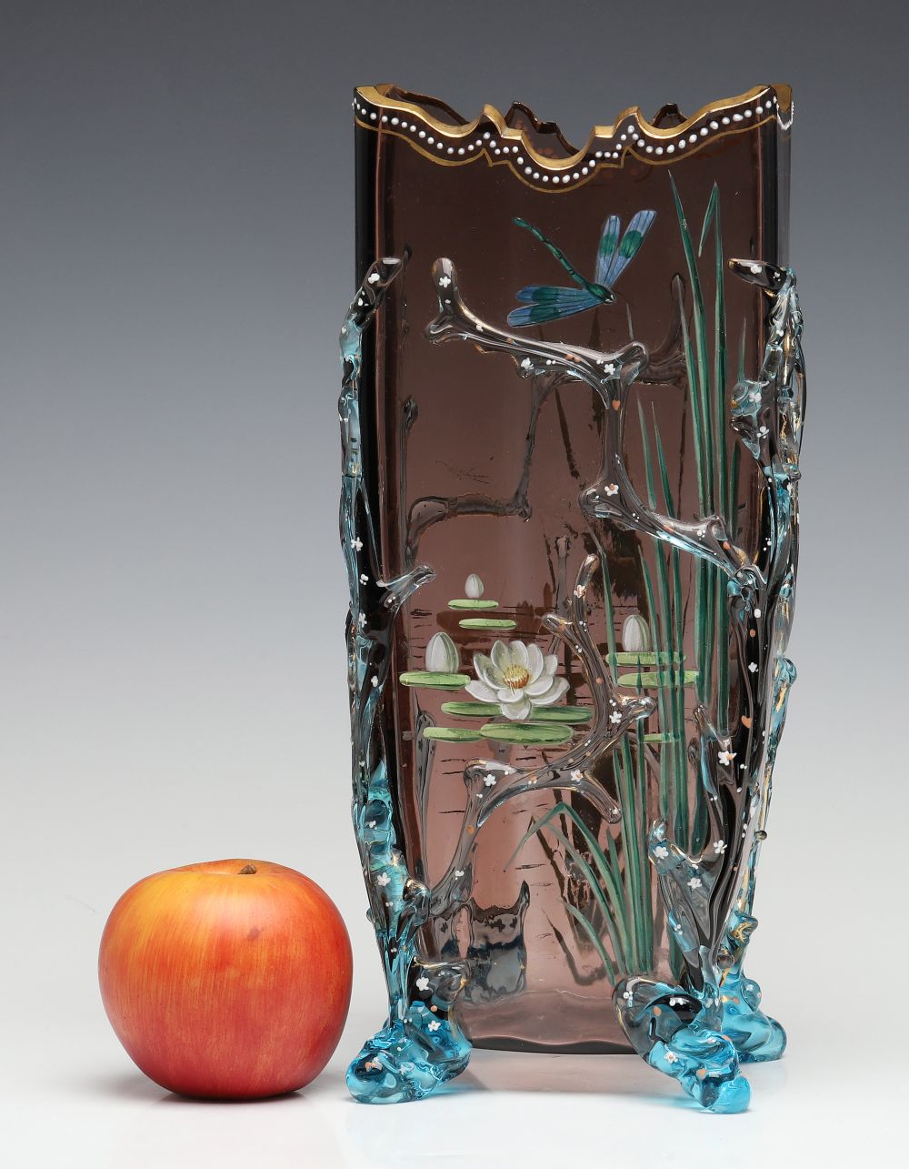 VASE WITH AQUATIC THEMES IN VARIOUS TECHNIQUES