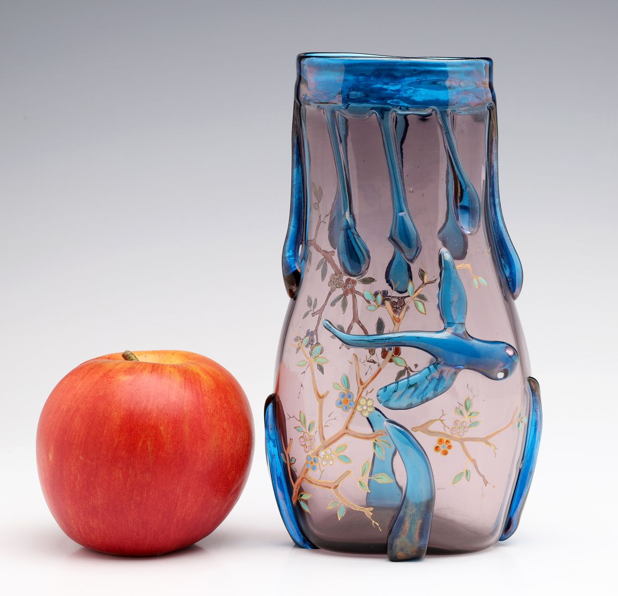 A VICTORIAN ART GLASS VASE ATTRIBUTED TO JEAN ARTHUR