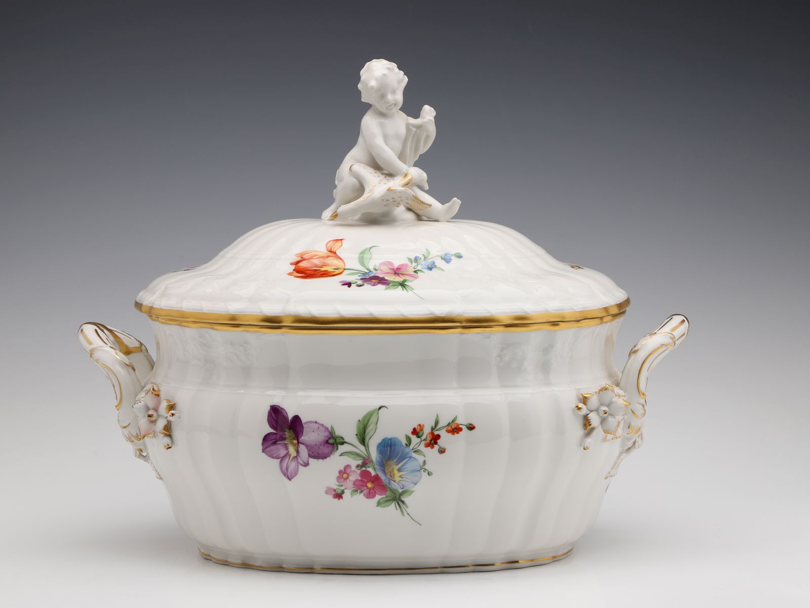 AUGARTEN AND KPM PORCELAIN TUREENS WITH PUTTO FIGURES