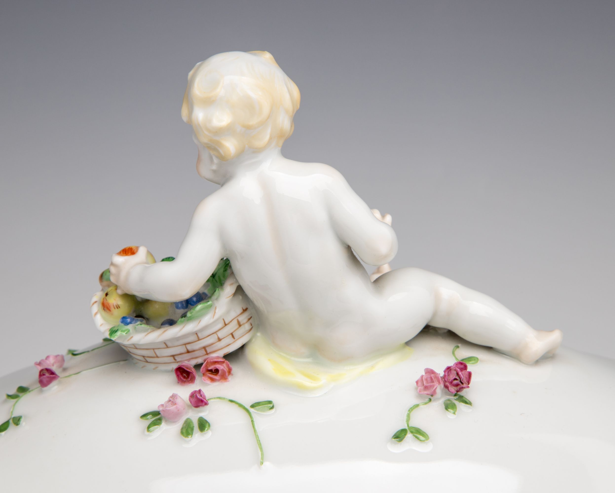 AUGARTEN AND KPM PORCELAIN TUREENS WITH PUTTO FIGURES