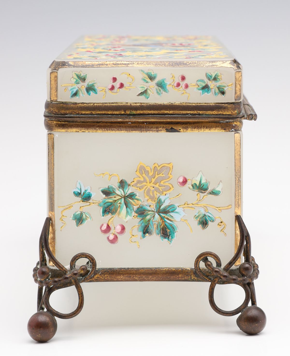 A 19C. MOSER OPALINE GLOVE BOX WITH ENAMELED LOVEBIRD