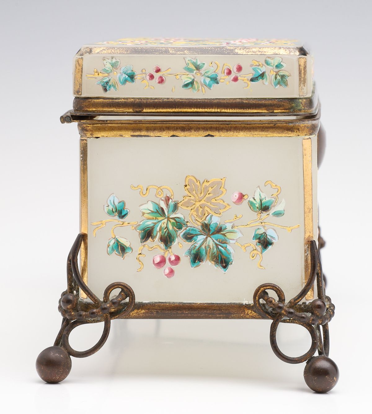 A 19C. MOSER OPALINE GLOVE BOX WITH ENAMELED LOVEBIRD