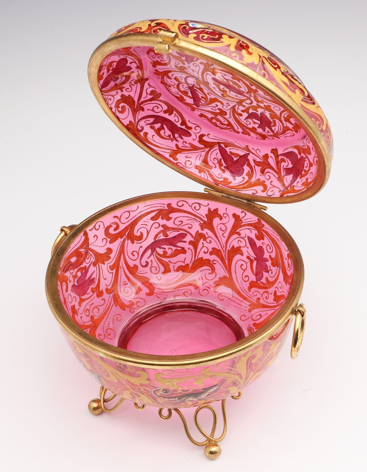 A NICE SIZED GILT AND ENAMEL DECORATED MOSER GLASS BOX