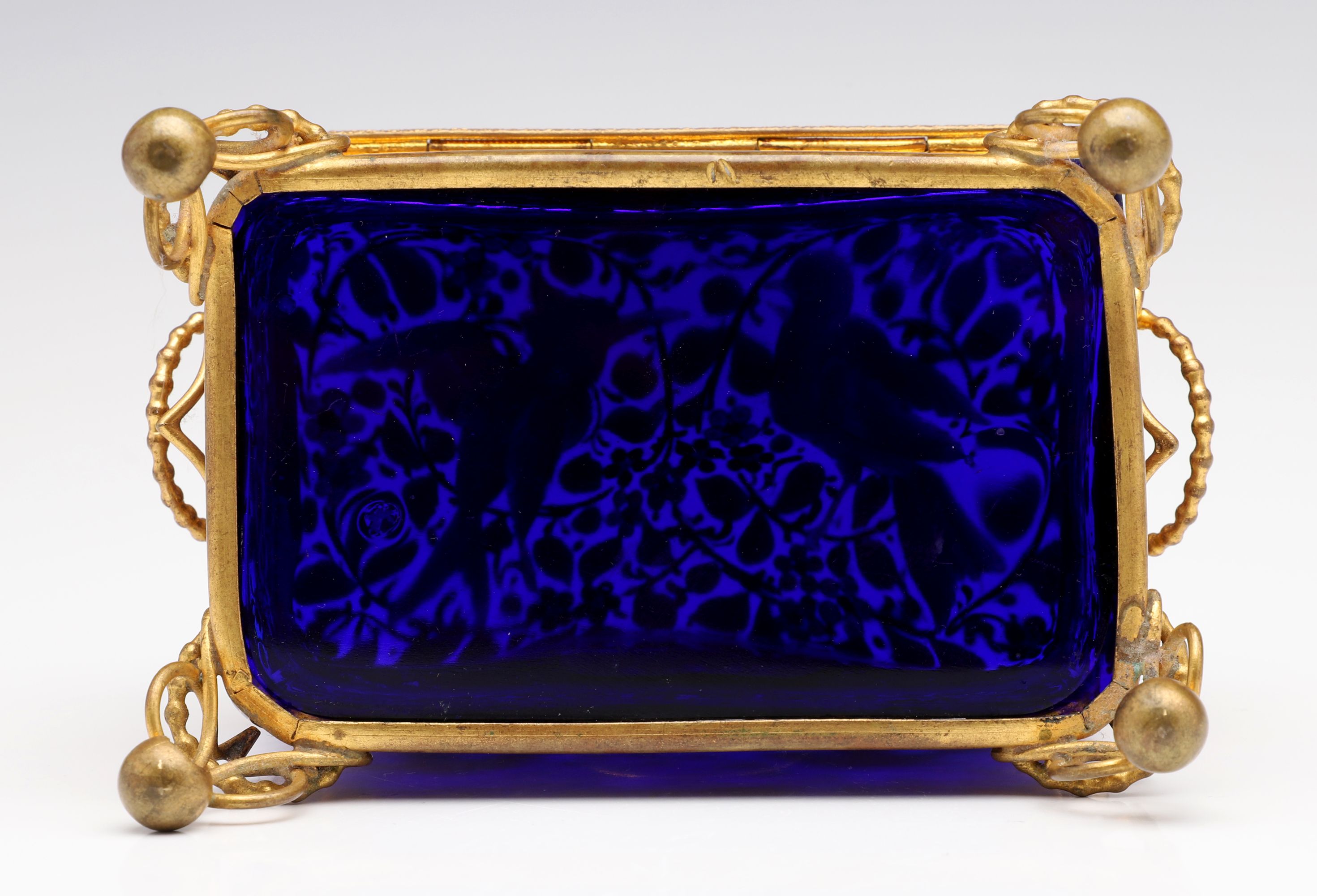 A VERY FINE BRILLIANT BLUE 19TH C. MOSER ART GLASS BOX