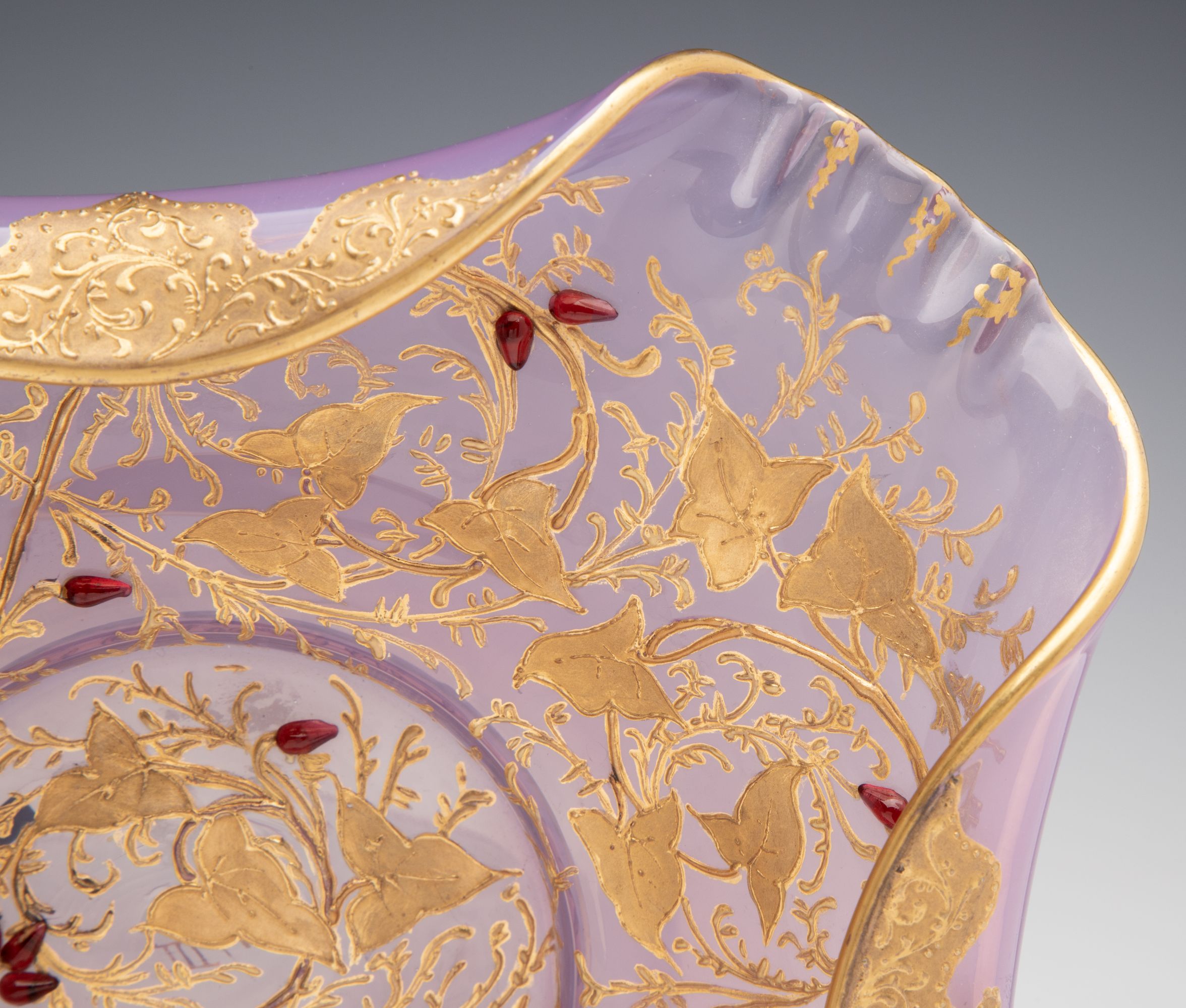 MOSER PLUM-COLORED GLASS TRAY WITH RUBY GLASS BERRIES