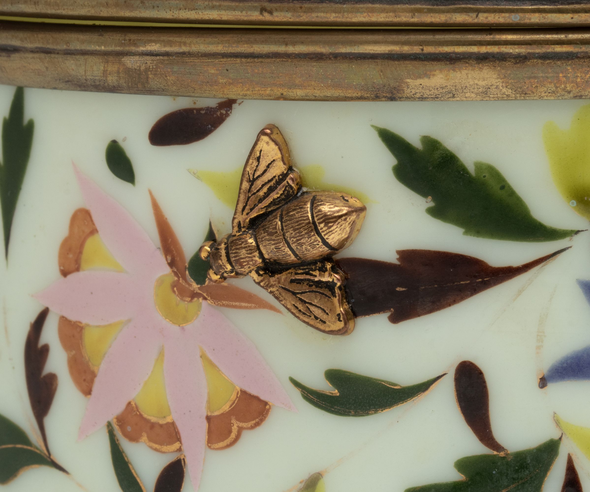 A 19C OPALINE DRESSER BOX WITH GILDED BEE APPLICATIONS