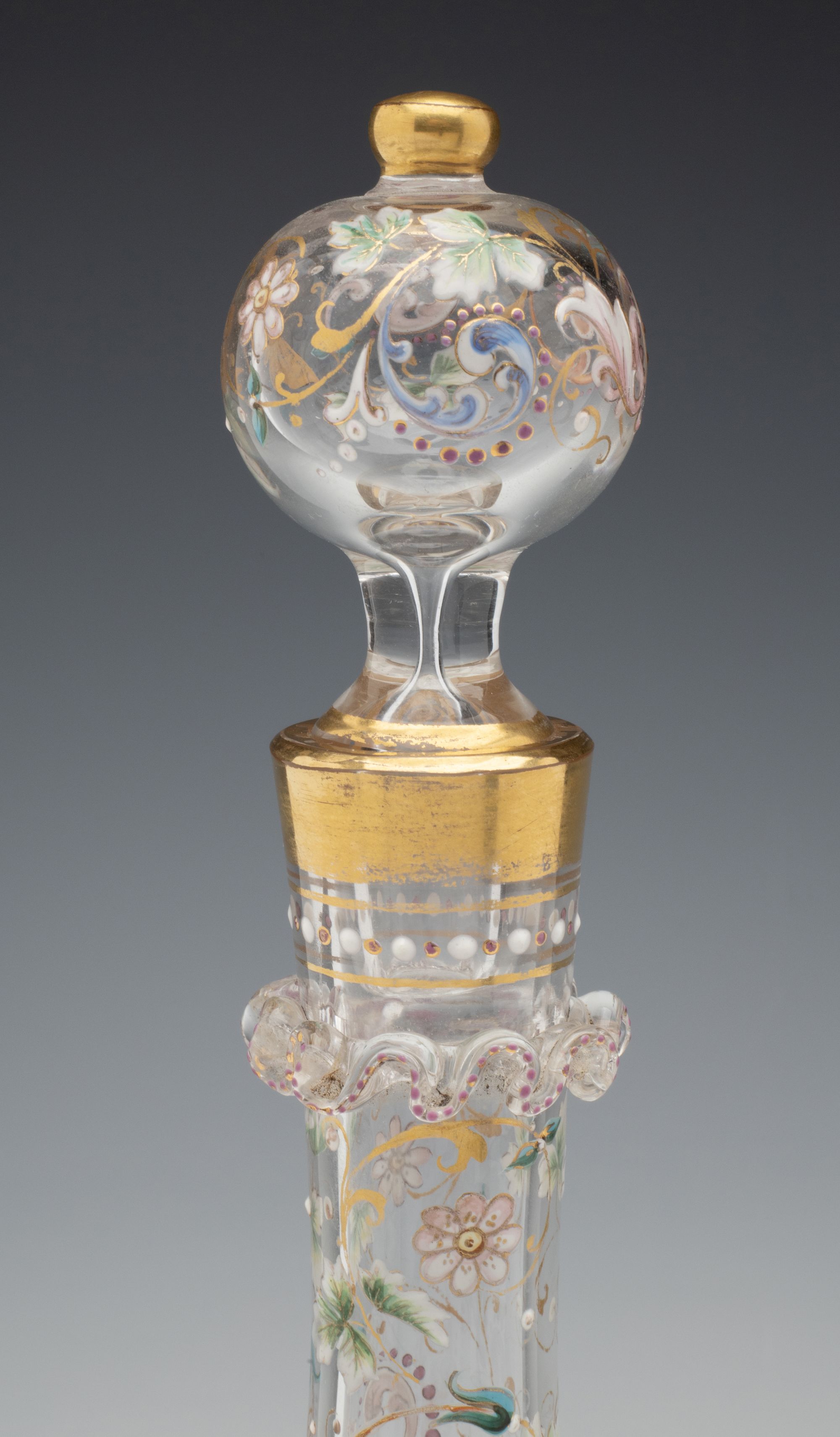 AN ELEGANT AND UNUSUAL MOSER QUALITY CRYSTAL DECANTER