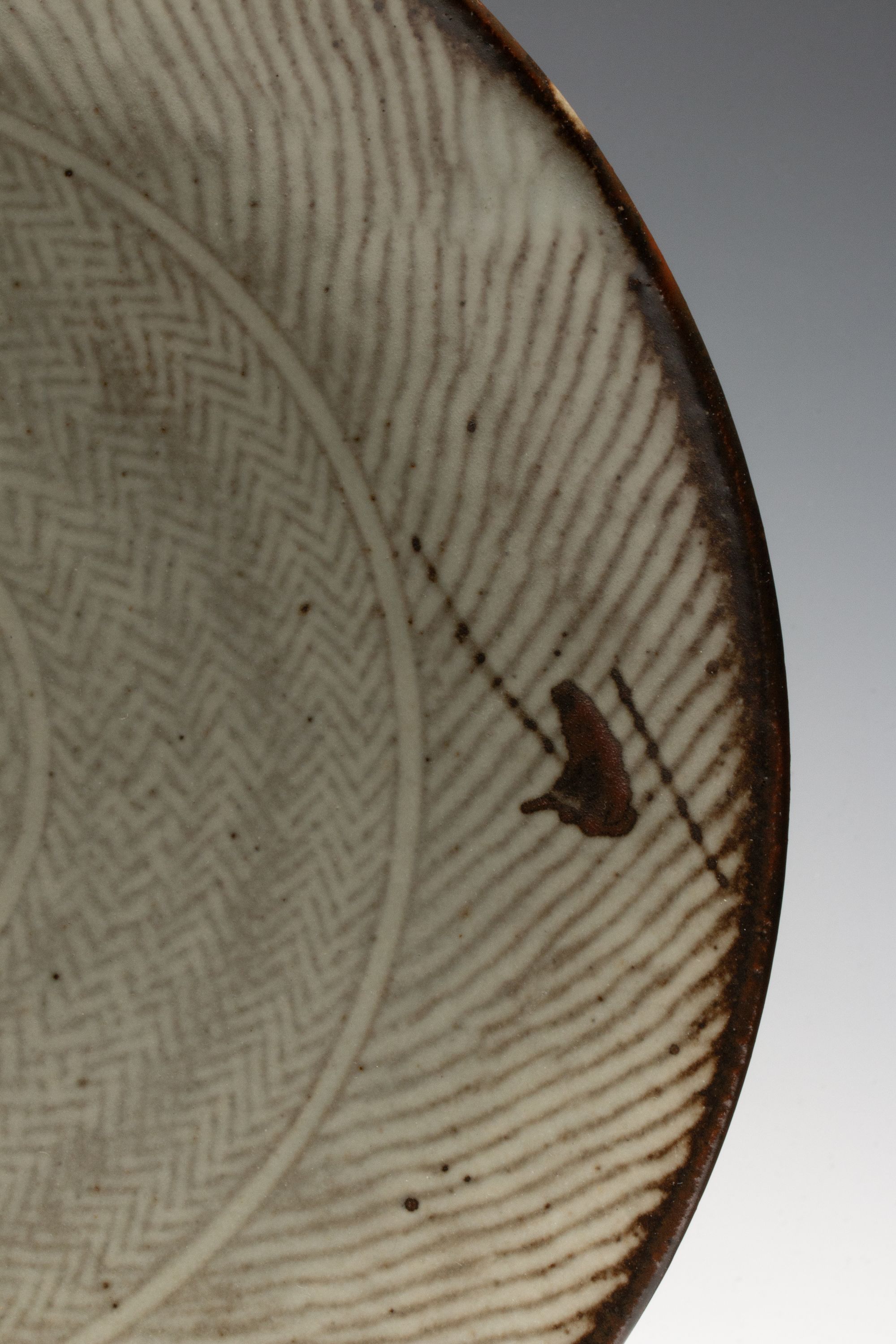 TATSUZO SHIMAOKA (1919-2007) STUDIO POTTERY CHARGER