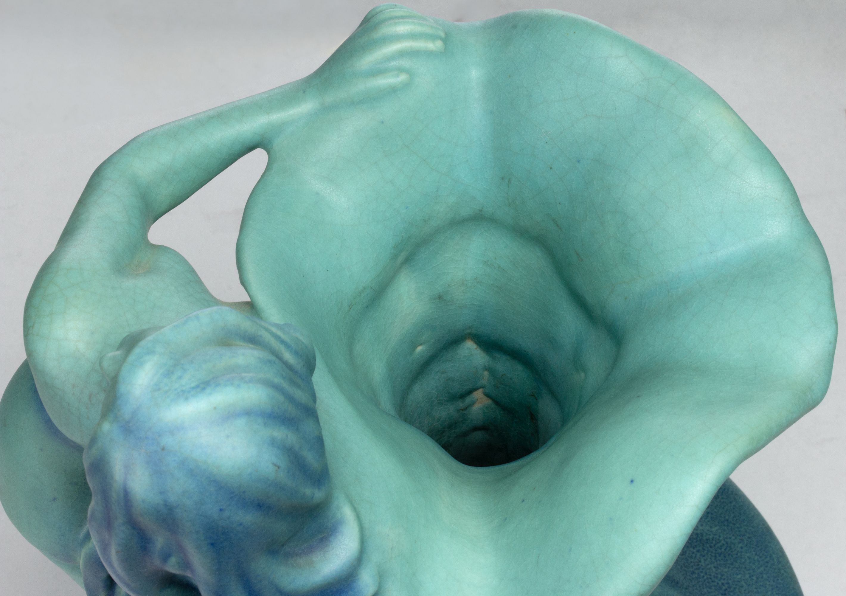 A RARE AND UNIQUE ART POTTERY VASE ATTR VAN BRIGGLE