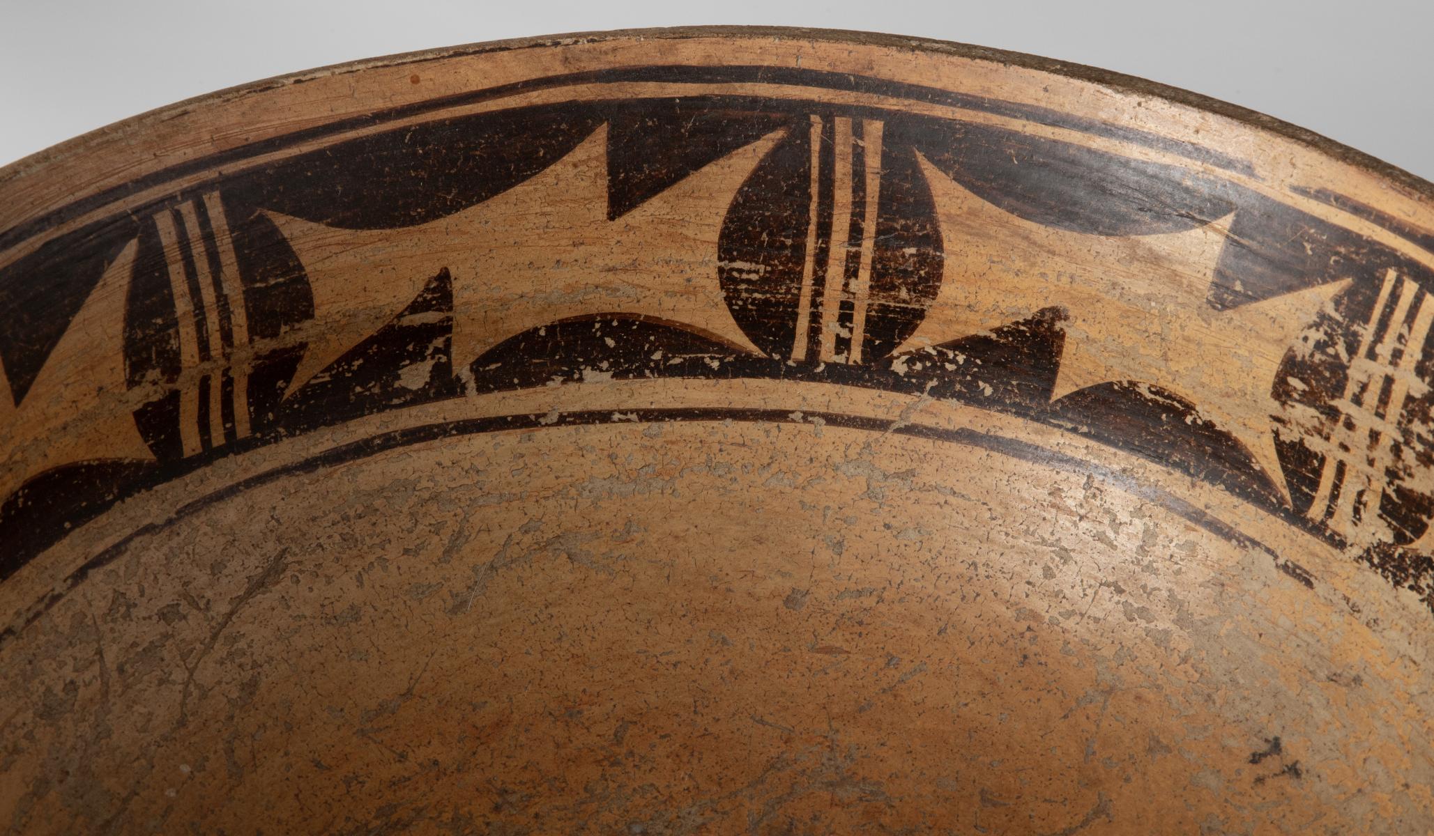 AN EARLY 20C. HOPI PUEBLO POTTERY BOWL OF UNUSUAL FORM
