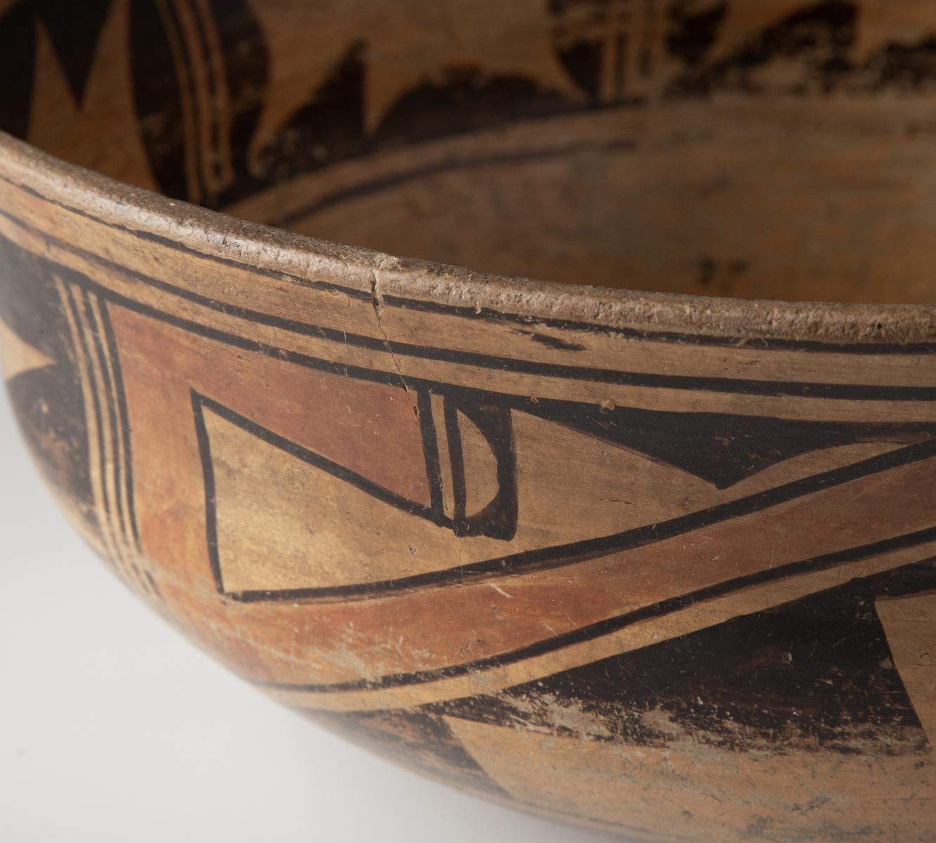 AN EARLY 20C. HOPI PUEBLO POTTERY BOWL OF UNUSUAL FORM