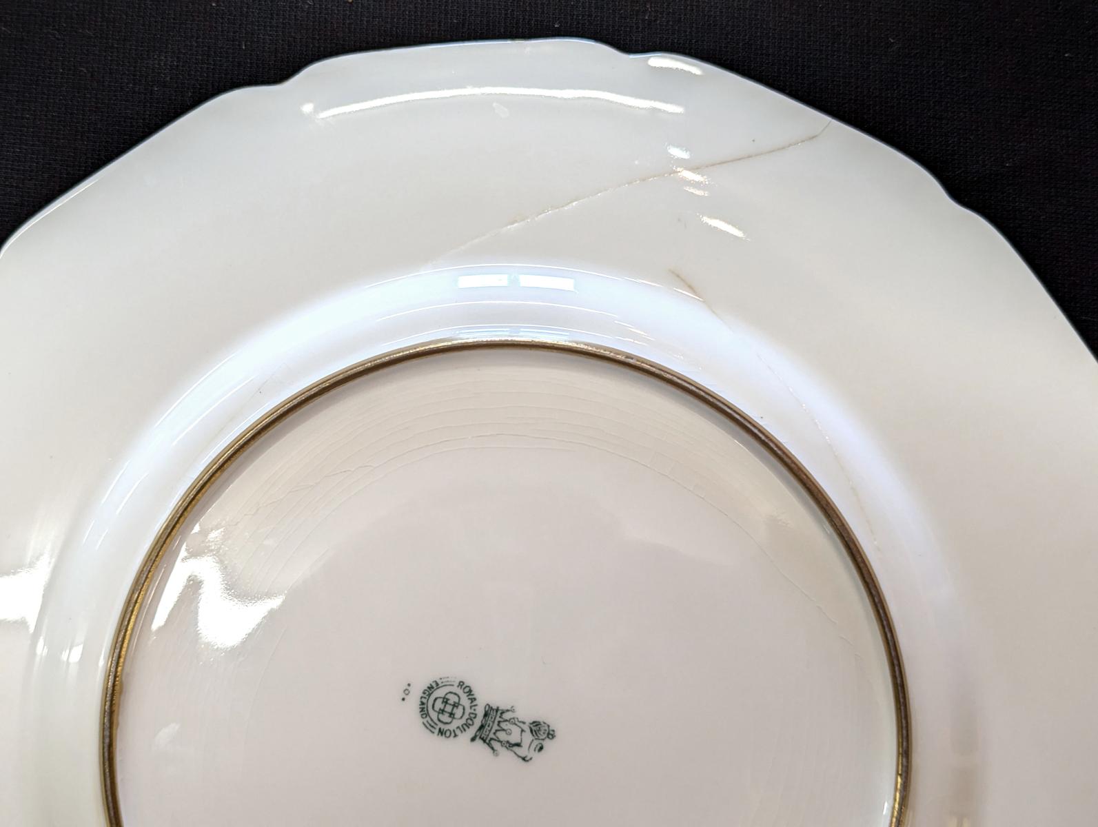 SERVICE PLATES BY ROYAL DOULTON AND ROYAL WORCESTER