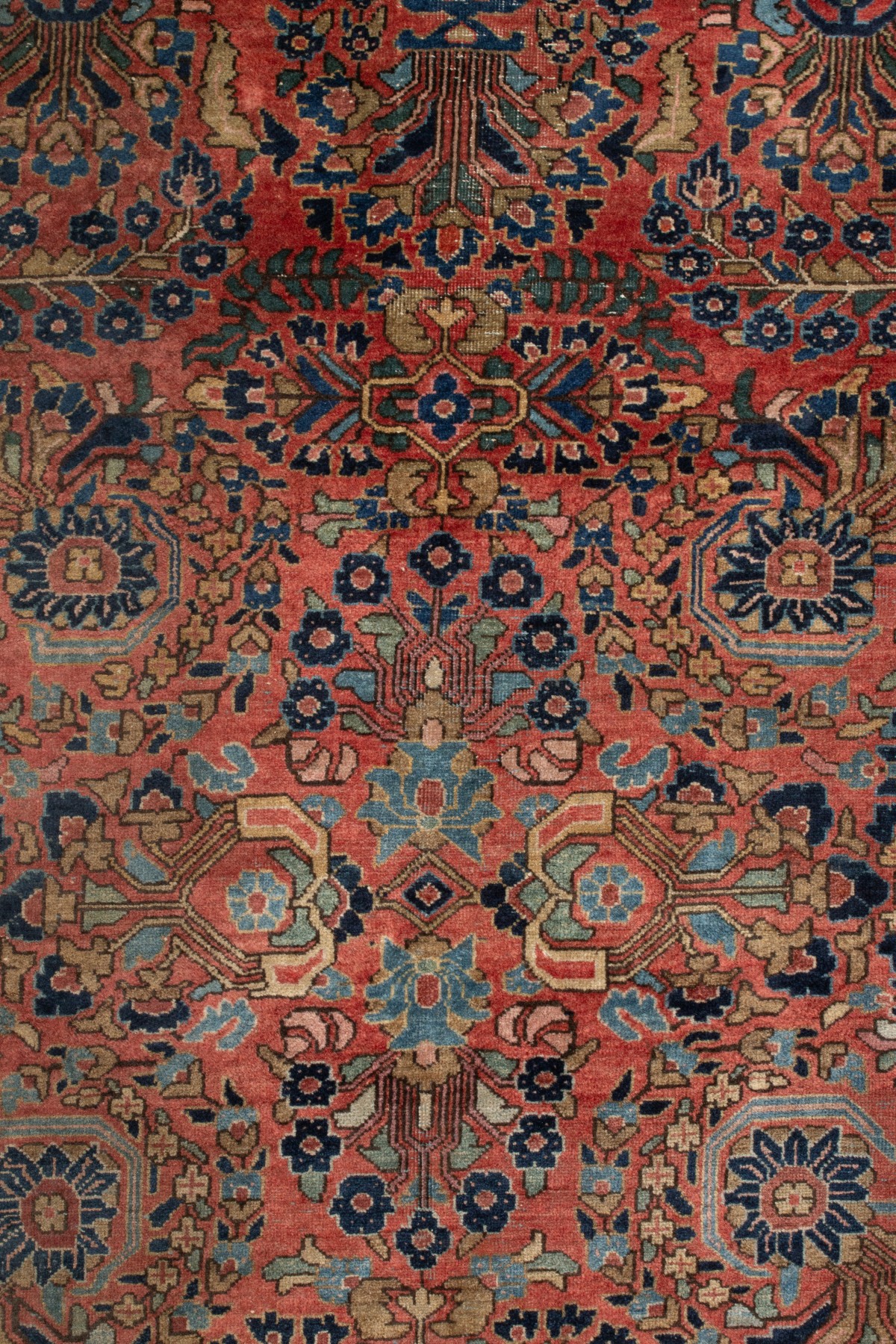 A CIRCA 1930 HANDMADE PERSIAN SAROUK AREA RUG