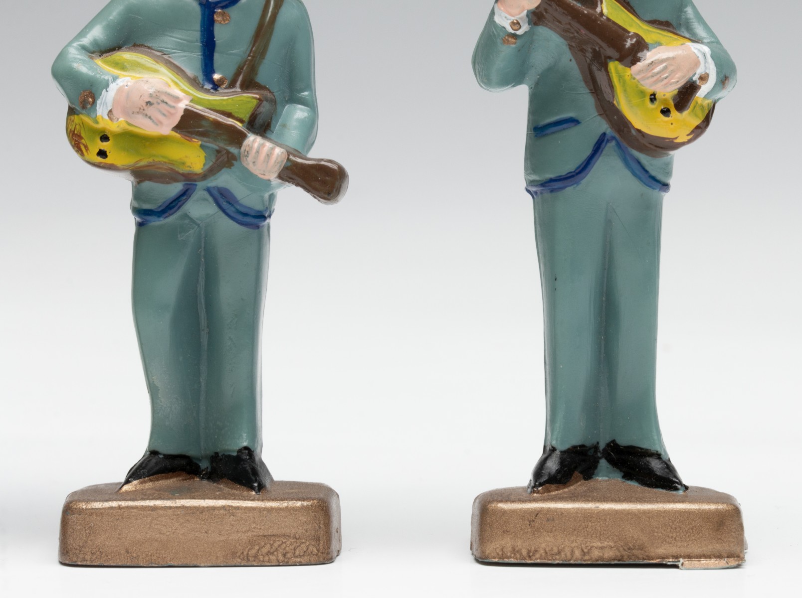 A COLLECTION OF CONTEMPORARY BEATLES COLLECTIBLES