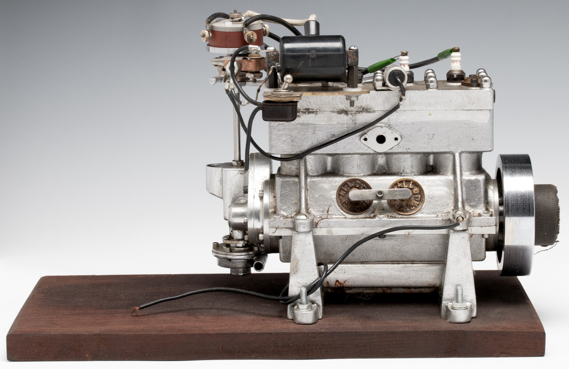 A FOUR CYLINDER MODEL GAS ENGINE BY ELMER WALL CHICAGO