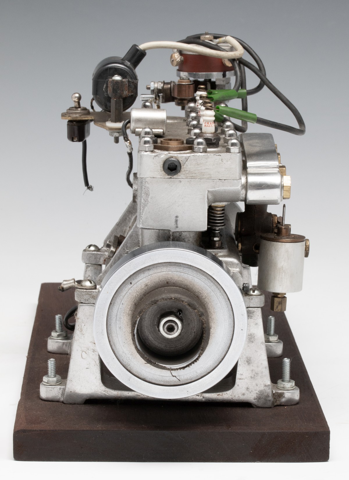 A FOUR CYLINDER MODEL GAS ENGINE BY ELMER WALL CHICAGO