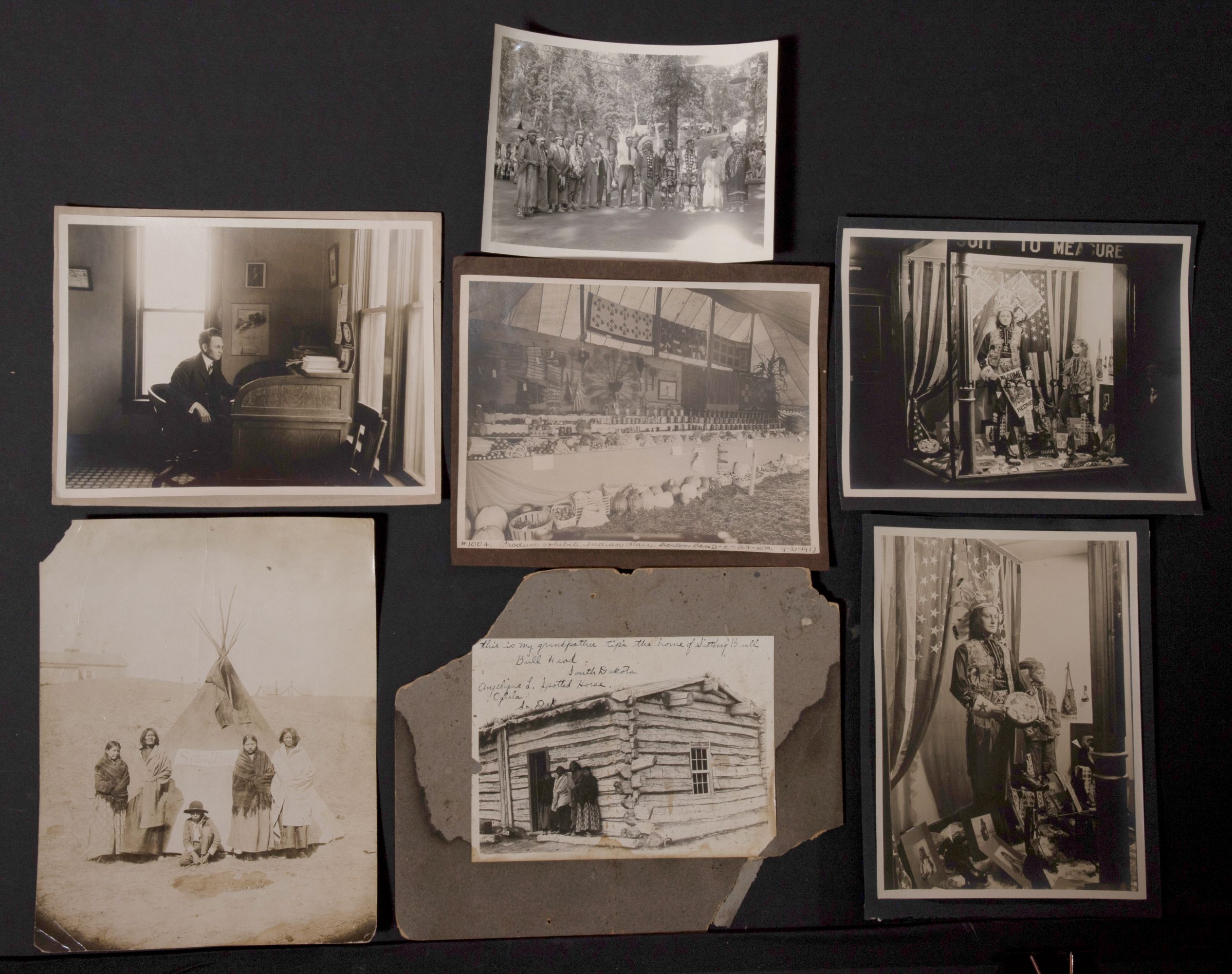 D. F. BARRY 1880 PHOTOGRAPH OF SITTING BULL AND FAMILY