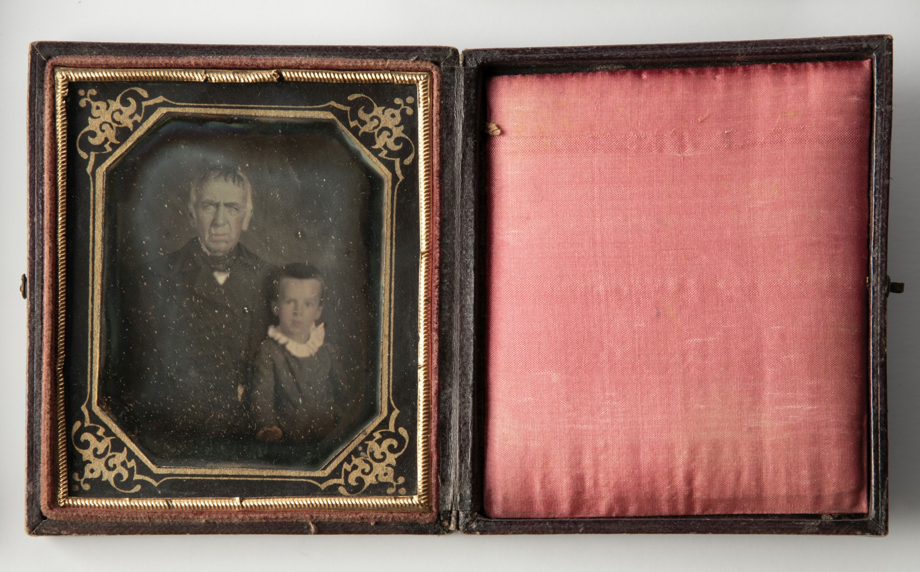 A COLLECTION OF TEN DAGUERREOTYPE IMAGES