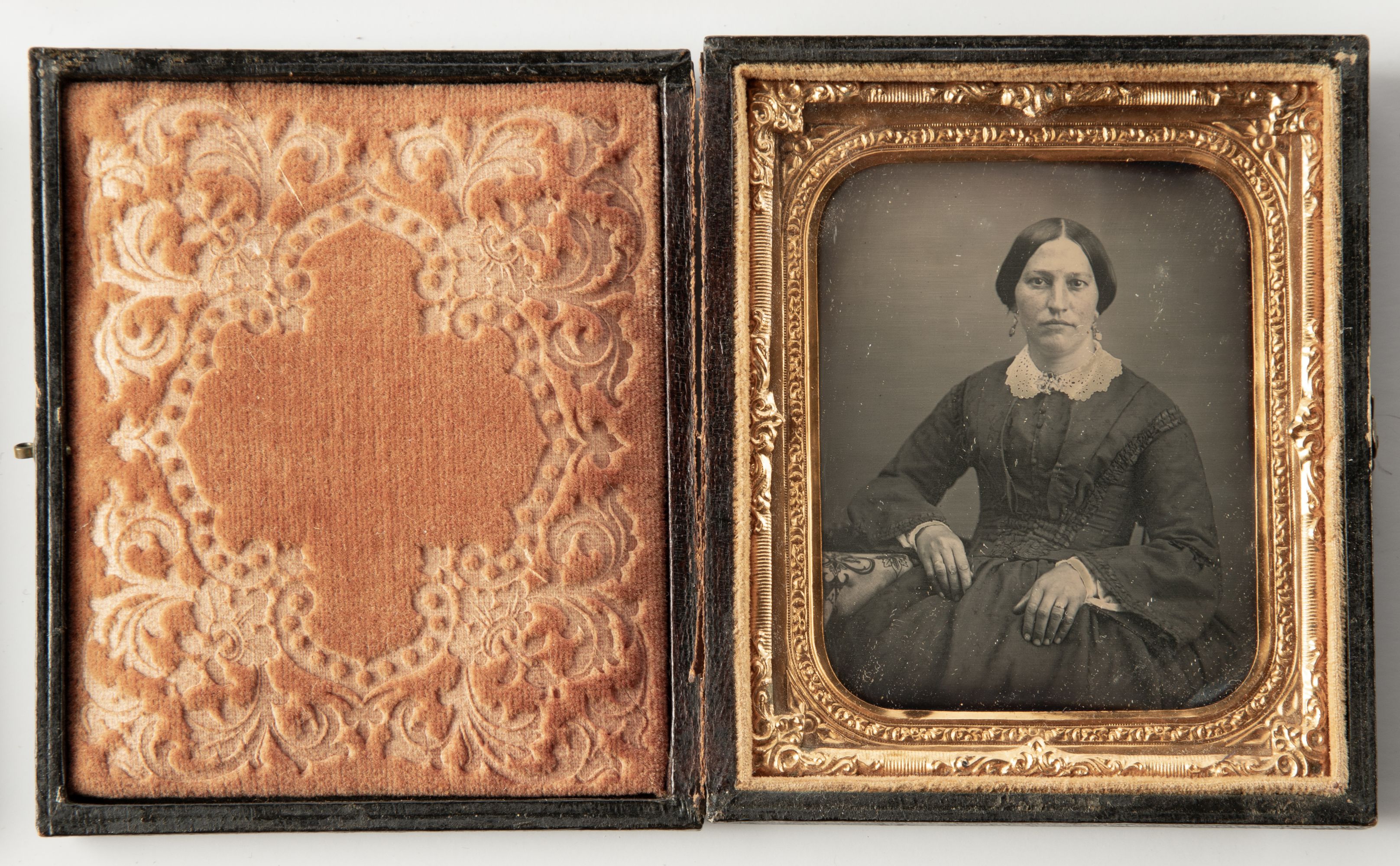 A COLLECTION OF TEN DAGUERREOTYPE IMAGES