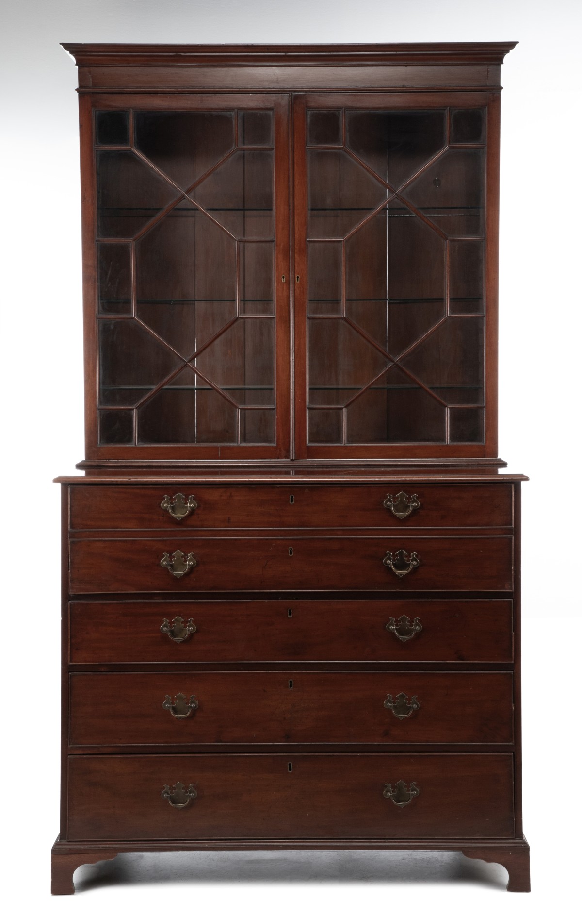 A CIRCA 1800 HEPPLEWHITE MAHOGANY SECRETARY BOOKCASE