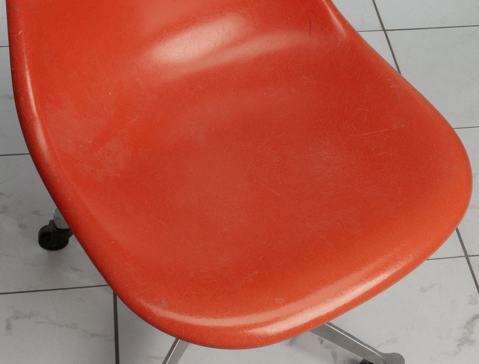 CHARLES AND RAY EAMES SHELL CHAIR FOR HERMAN MILLER