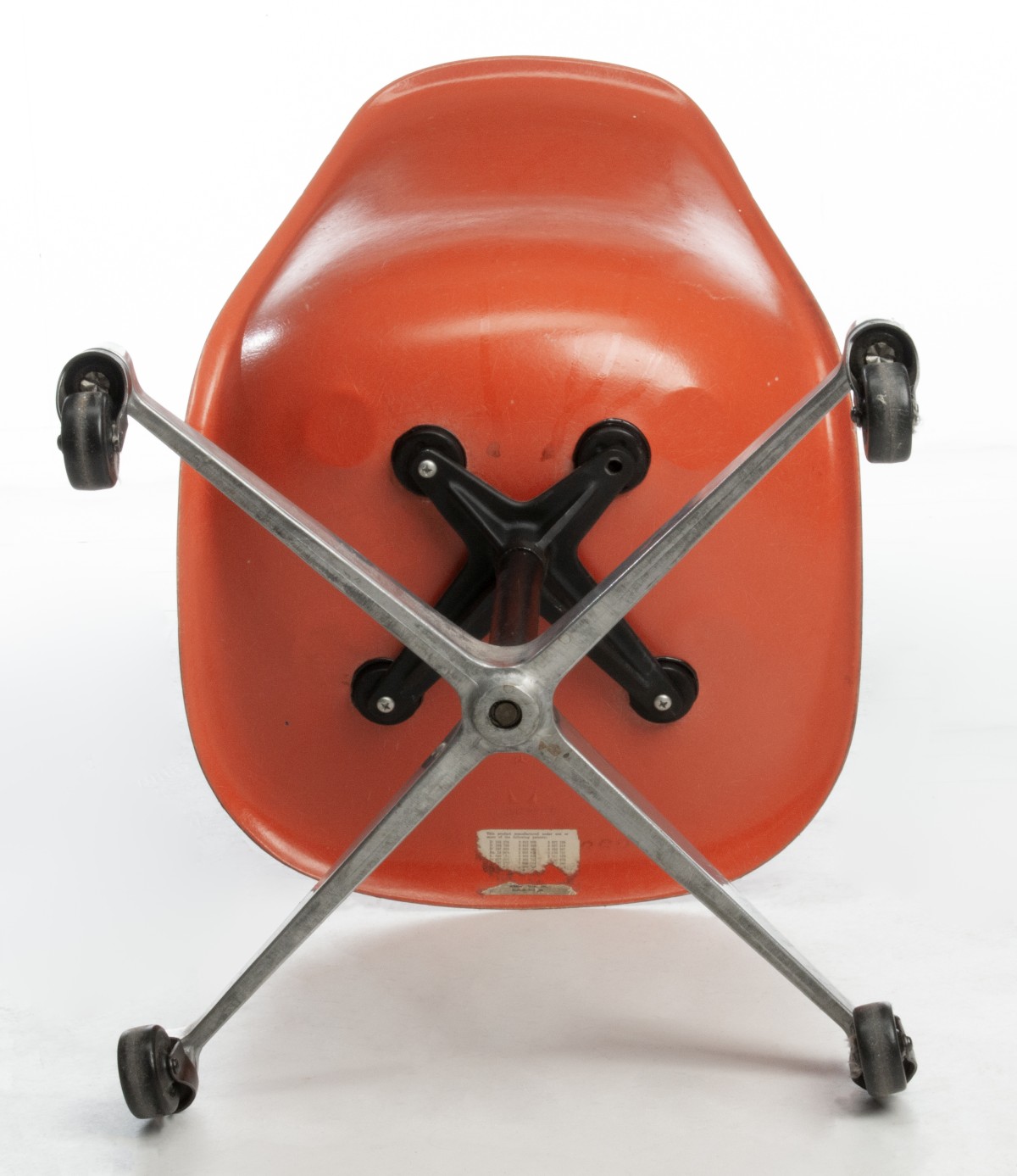 CHARLES AND RAY EAMES SHELL CHAIR FOR HERMAN MILLER