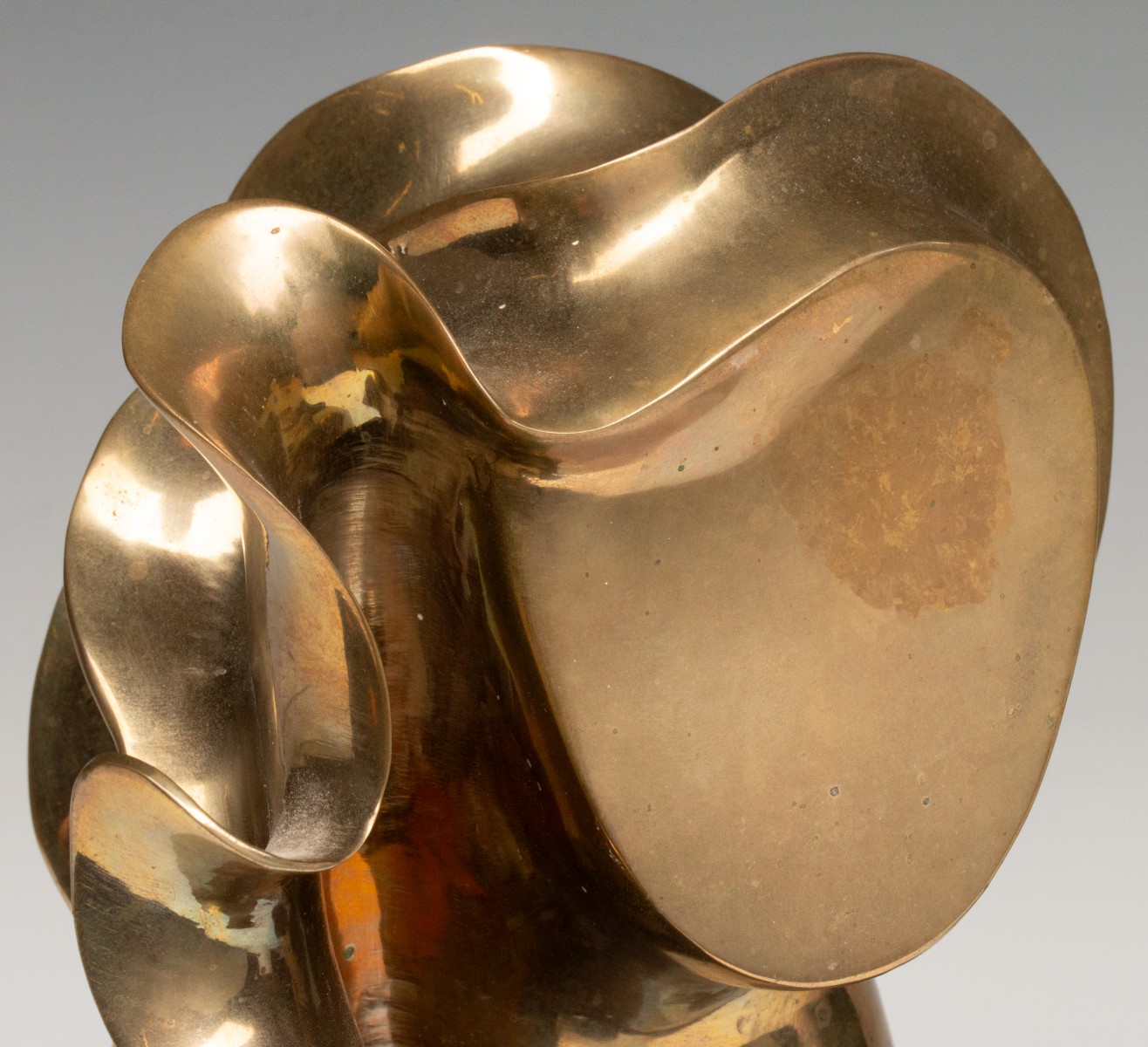 TOM RUNNELS AND CARMEN GUAY 20TH CENTURY SCULPTURE