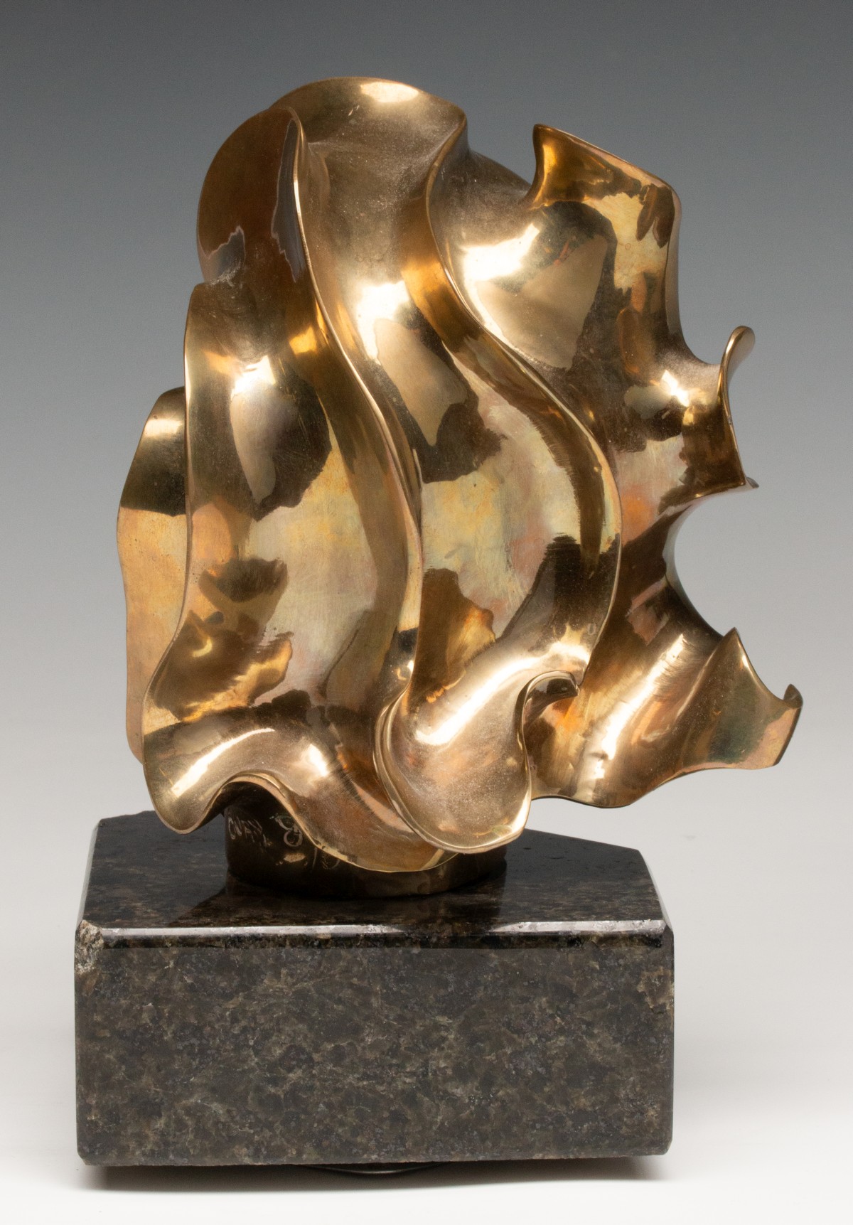 TOM RUNNELS AND CARMEN GUAY 20TH CENTURY SCULPTURE