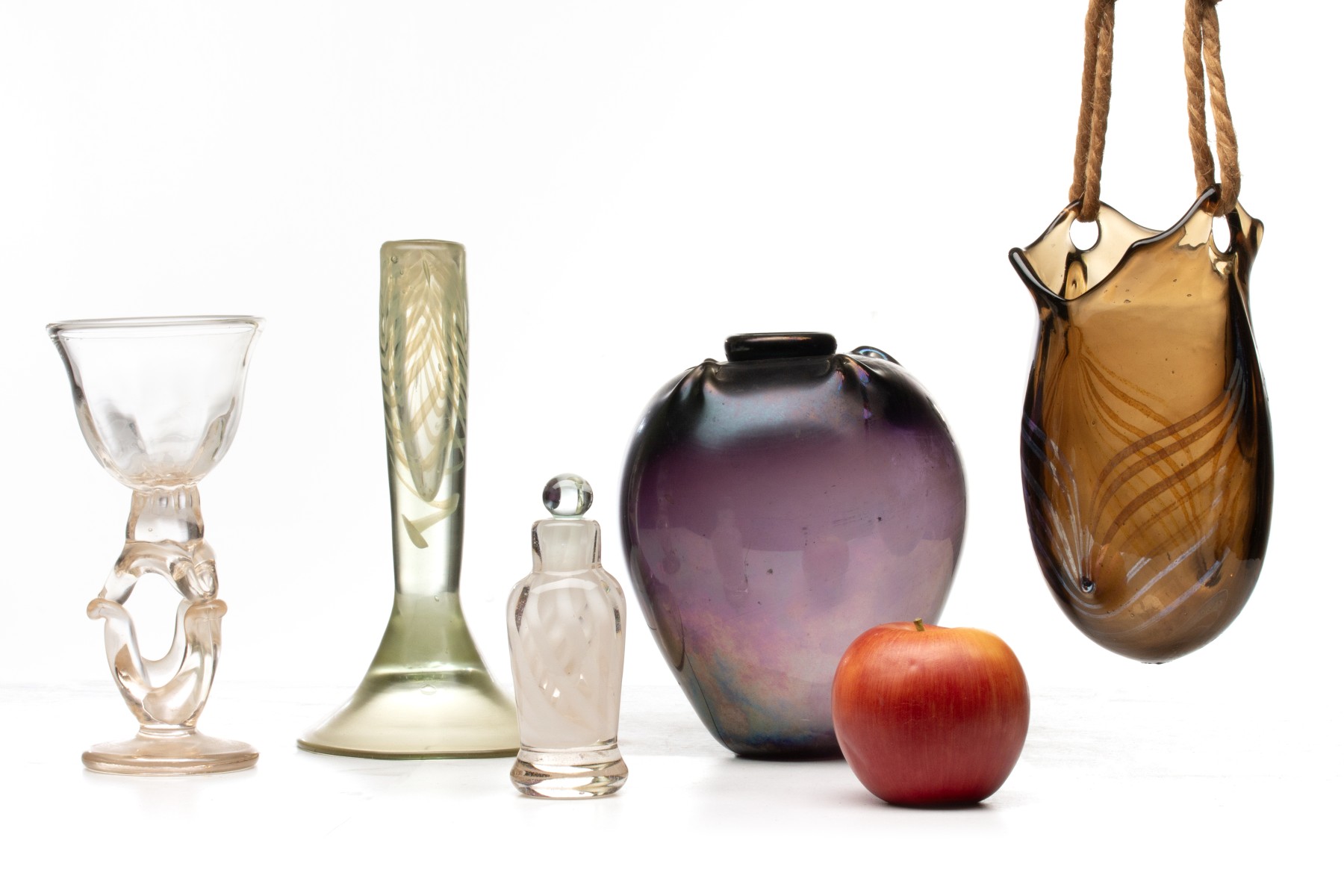 FIVE STUDIO GLASS OBJECTS BY PEET ROBINSON