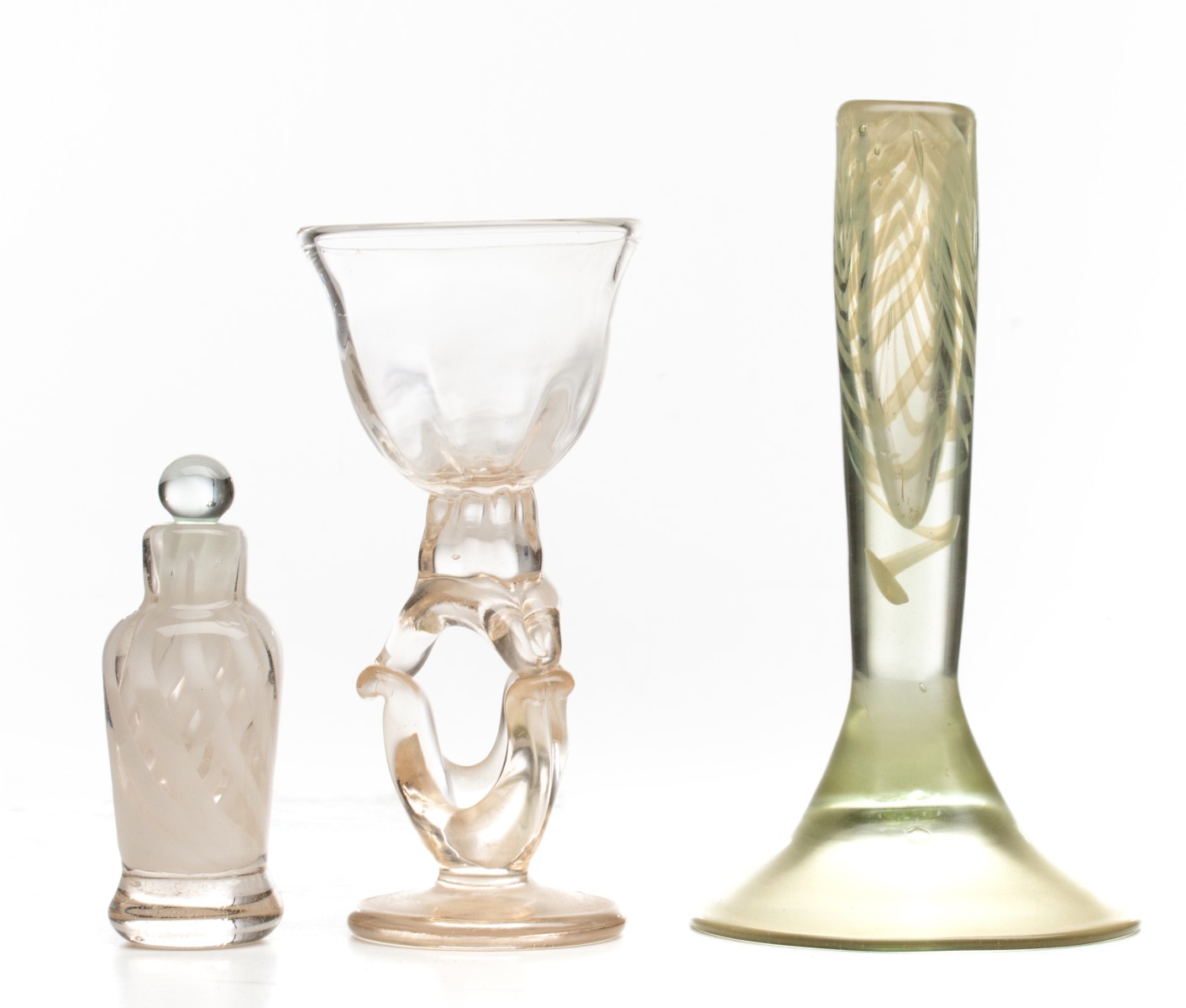 FIVE STUDIO GLASS OBJECTS BY PEET ROBINSON