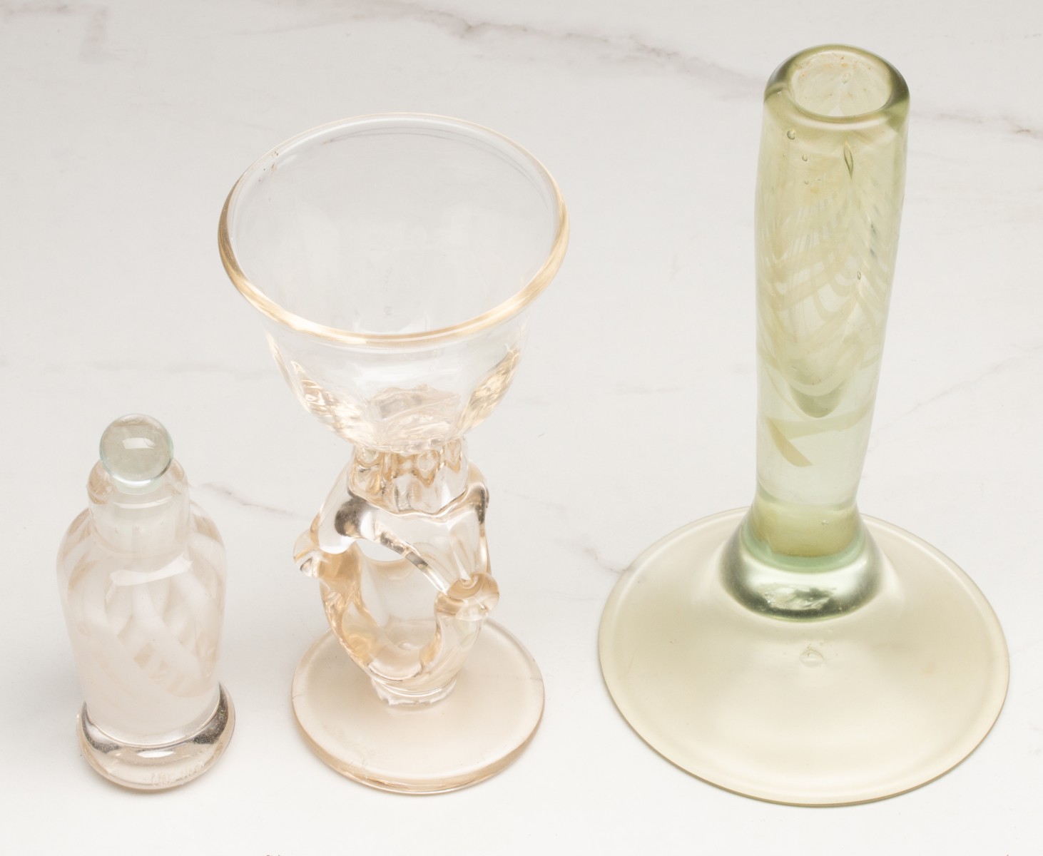 FIVE STUDIO GLASS OBJECTS BY PEET ROBINSON