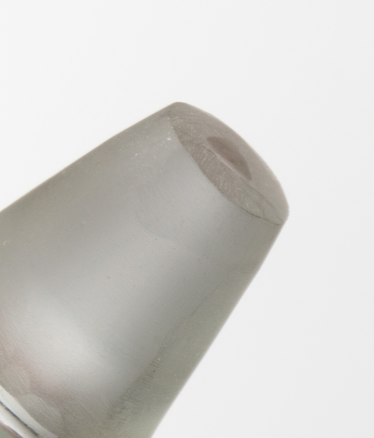 FIVE STUDIO GLASS OBJECTS BY PEET ROBINSON