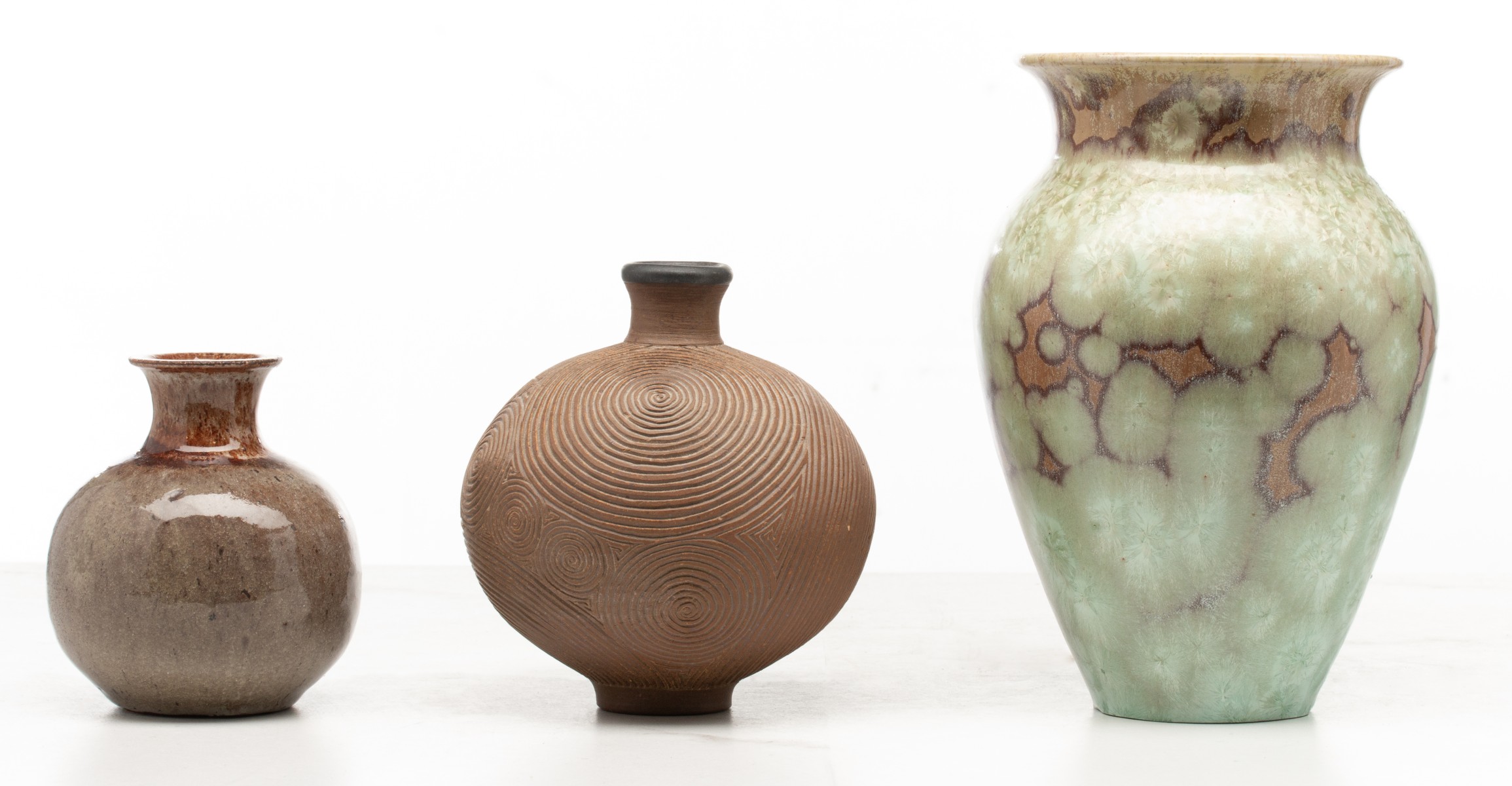 A COLLECTION OF 20C. AMERICAN STUDIO POTTERY