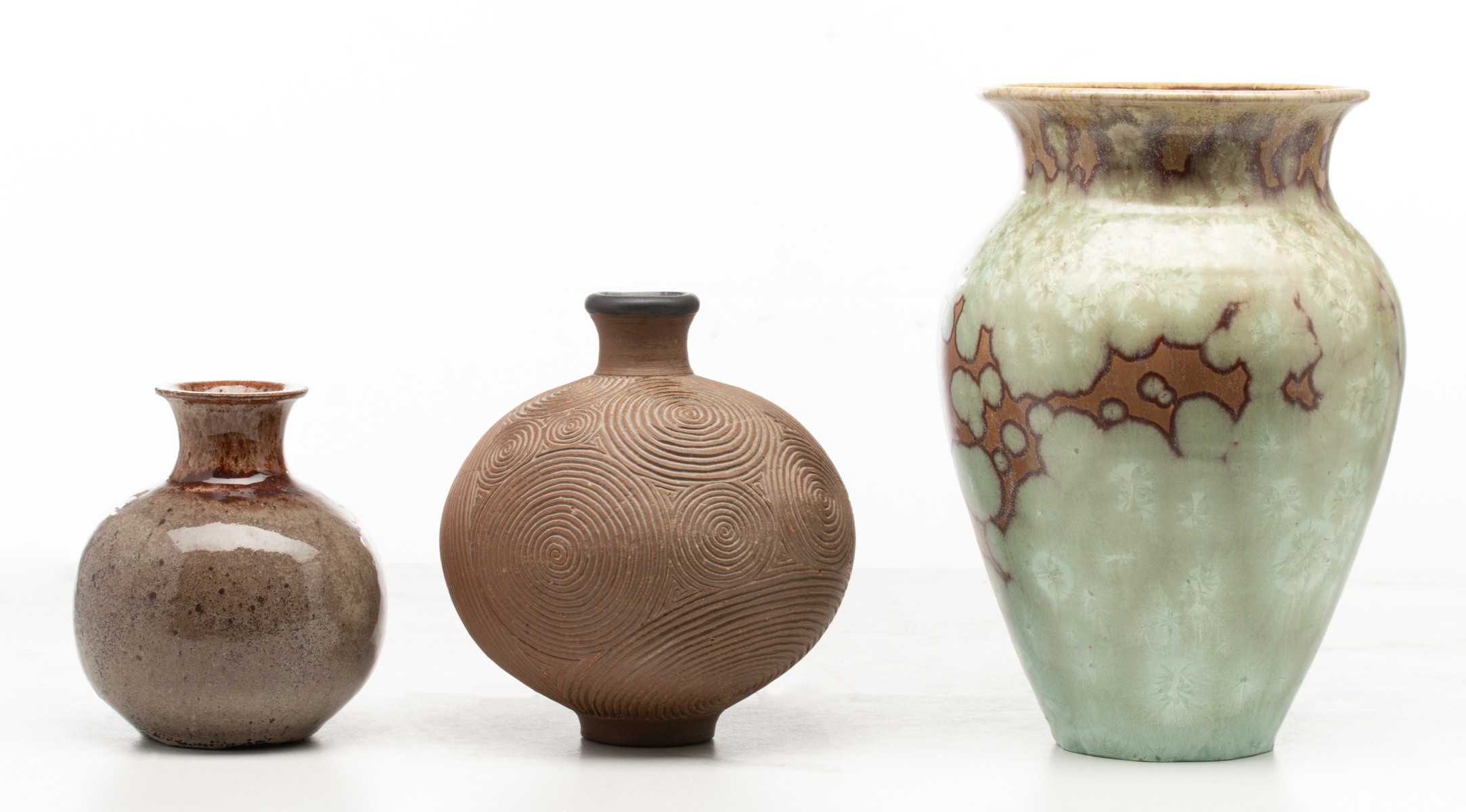 A COLLECTION OF 20C. AMERICAN STUDIO POTTERY