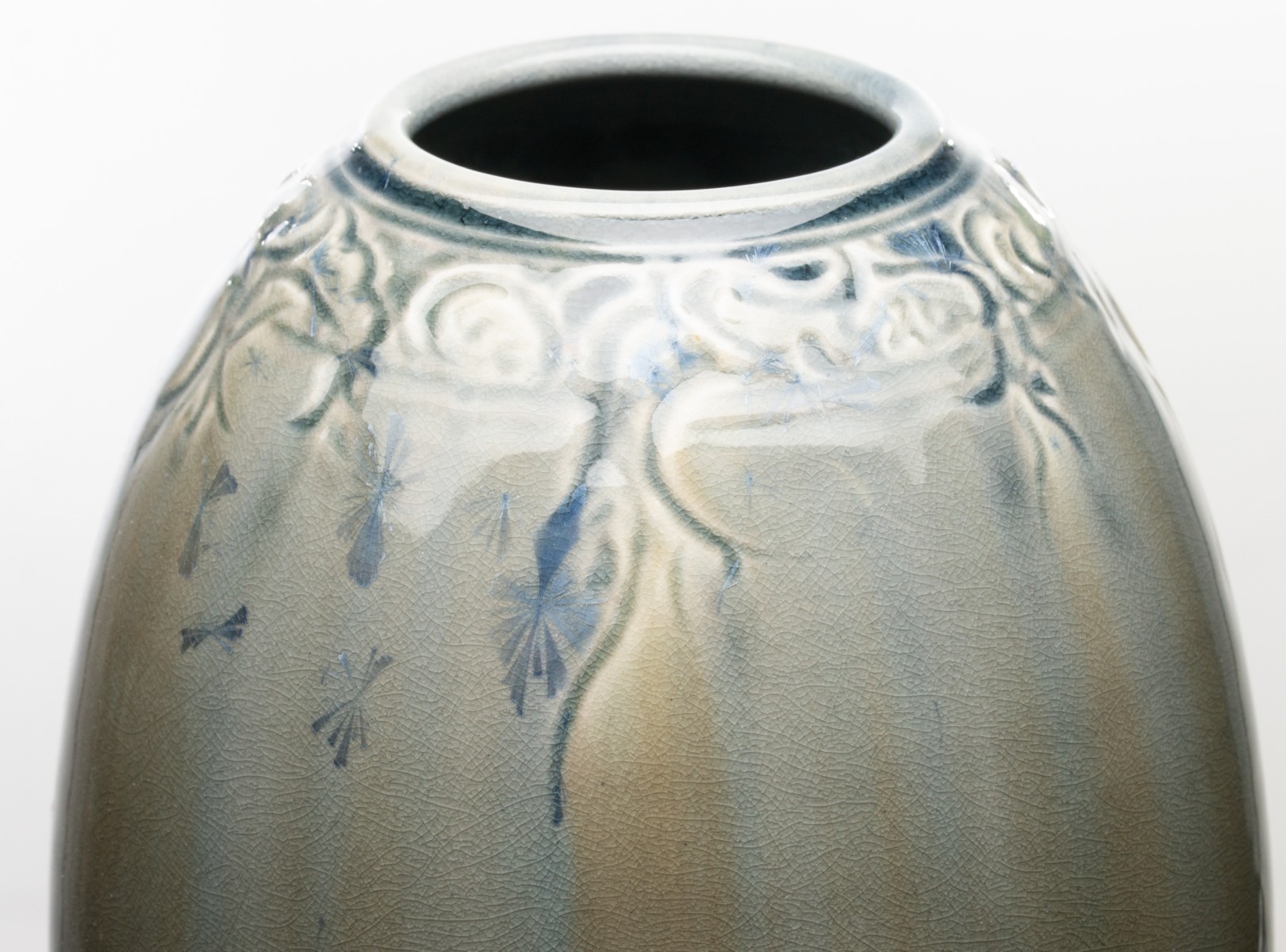 A COLLECTION OF 20C. AMERICAN STUDIO POTTERY