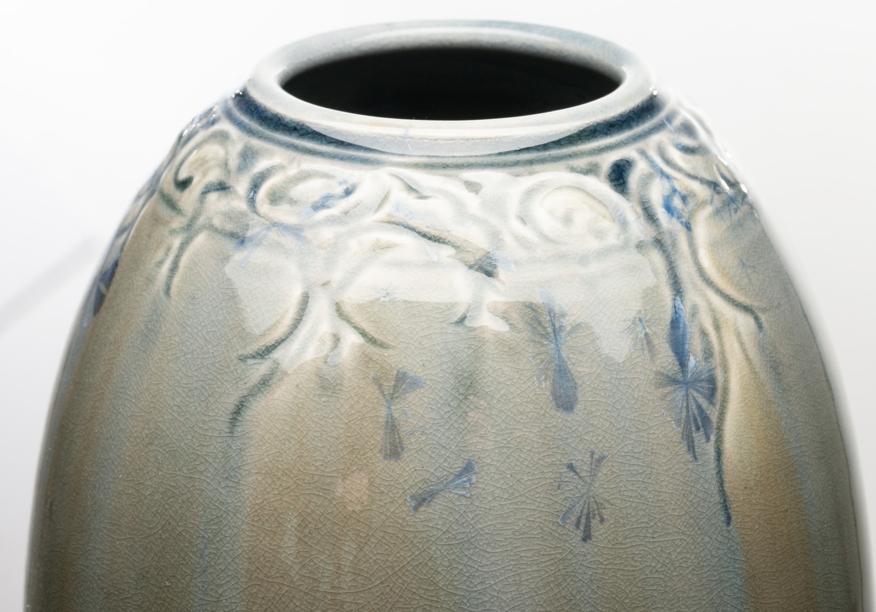 A COLLECTION OF 20C. AMERICAN STUDIO POTTERY