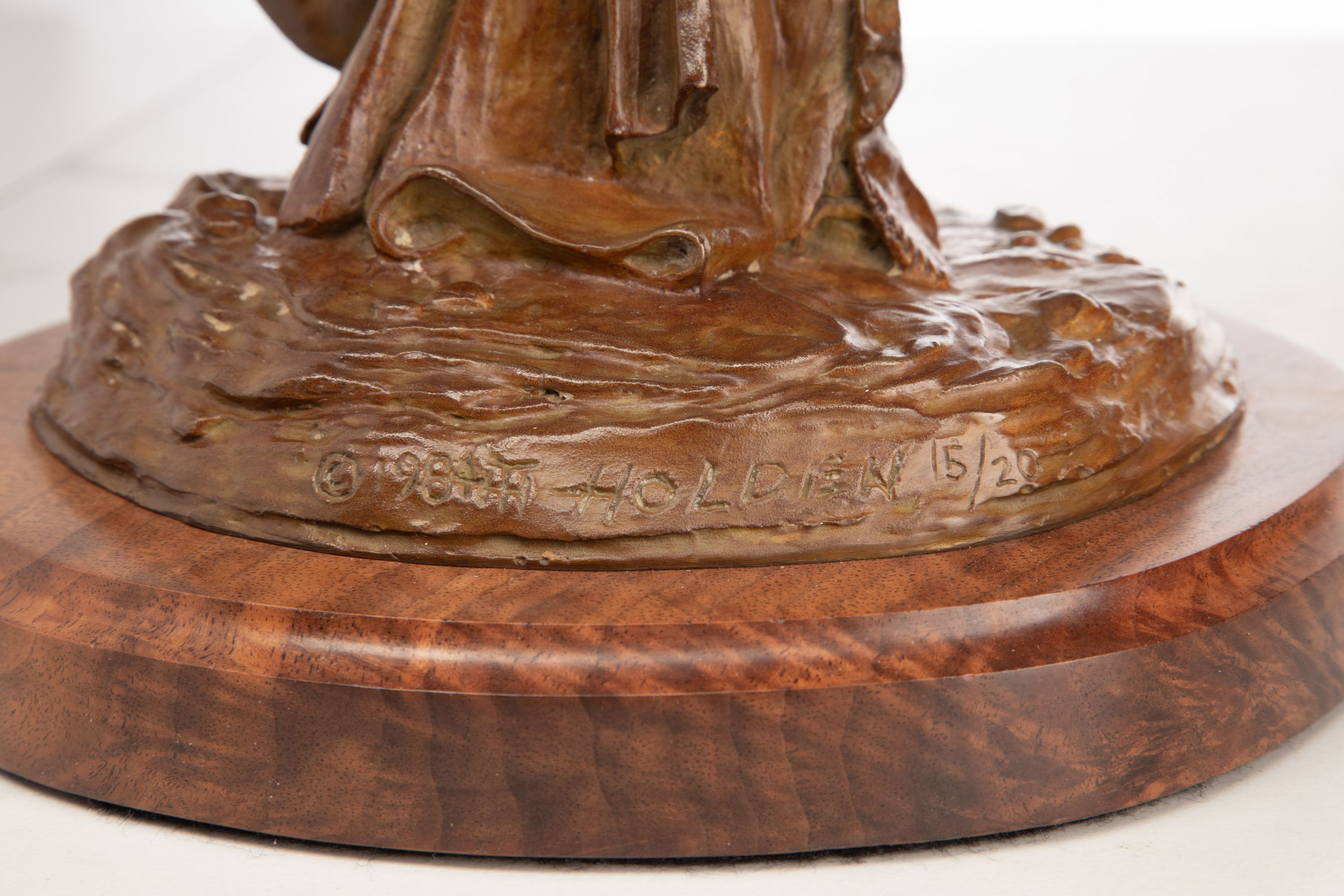 HAROLD T. HOLDEN (B. 1940) COWBOY BRONZE SCULPTURE