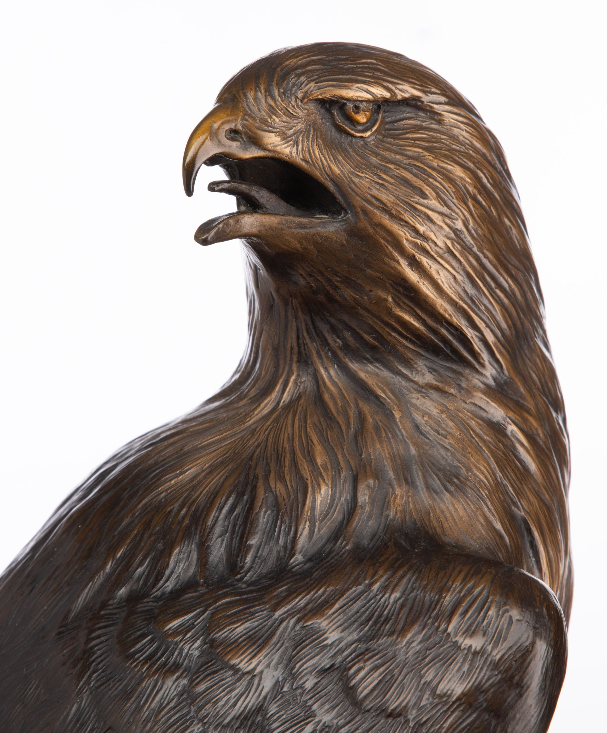 CLIFF HOLLESTELLE (BORN 1940) BRONZE FIGURE OF AN EAGLE