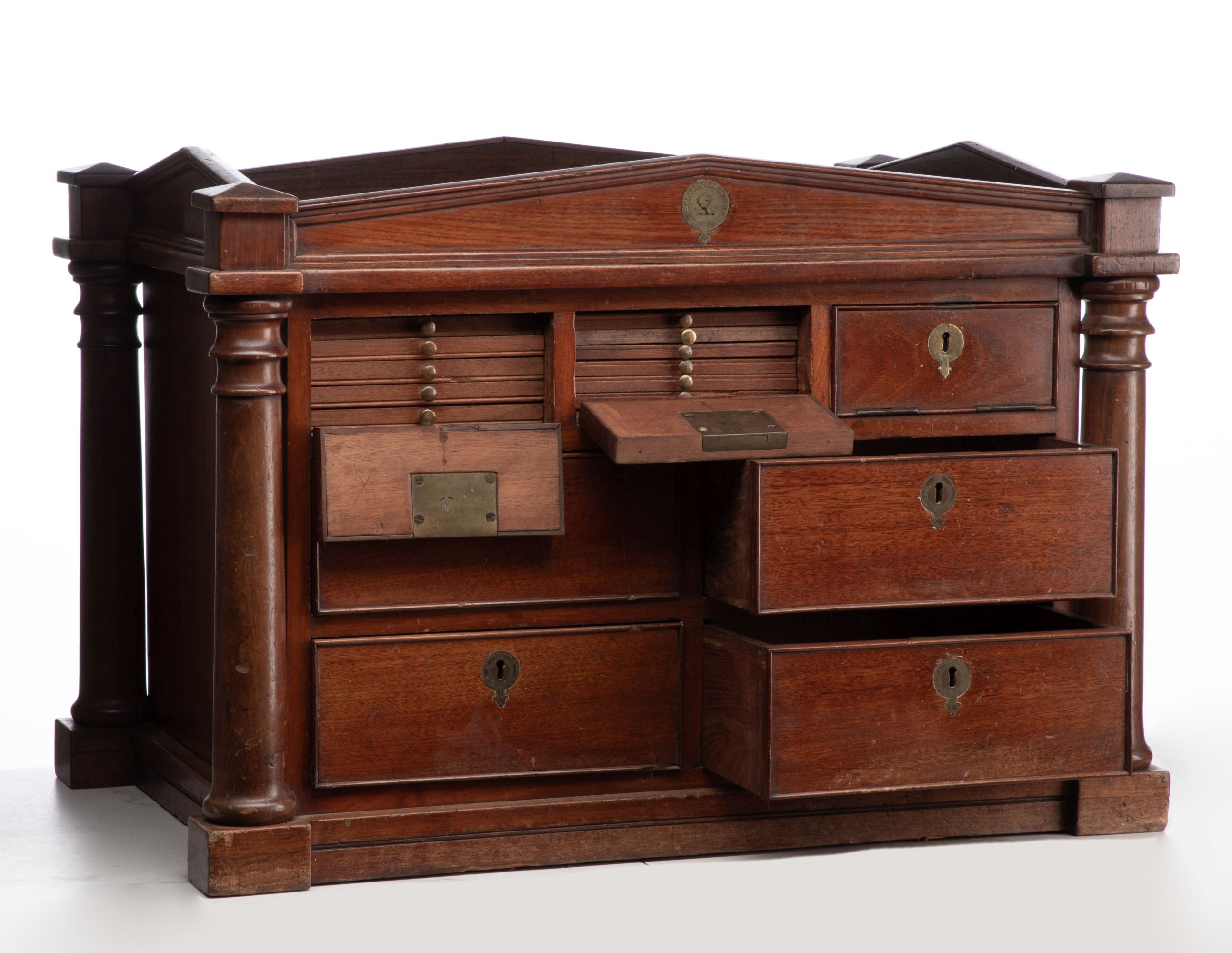 A FINE RARE 1859 FETTERESSO CASTLE SCOTTISH COIN CHEST