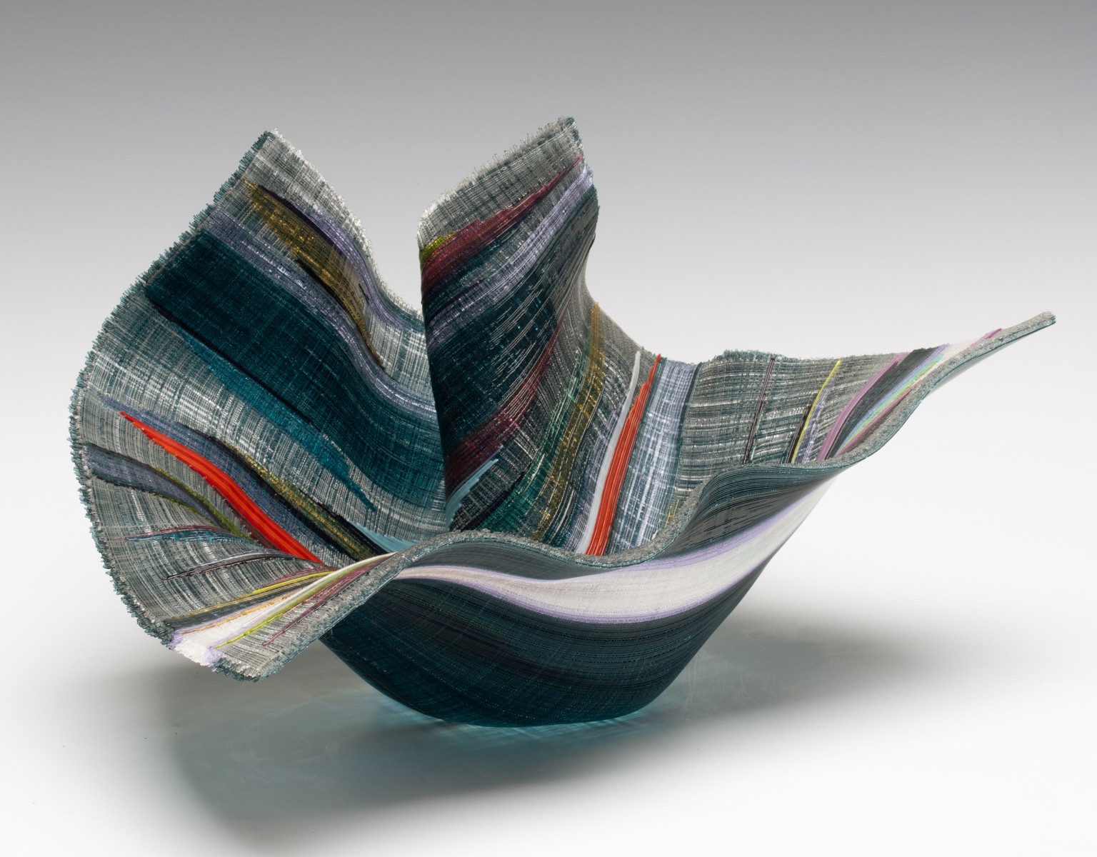 CAROLE PERRY (20TH C. AMERICAN) TAPESTRY GLASS VASE