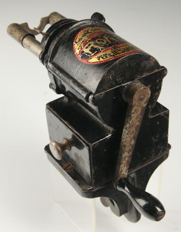 THE RONEO CAST IRON DESK MOUNT PENCIL SHARPENER C. 1910